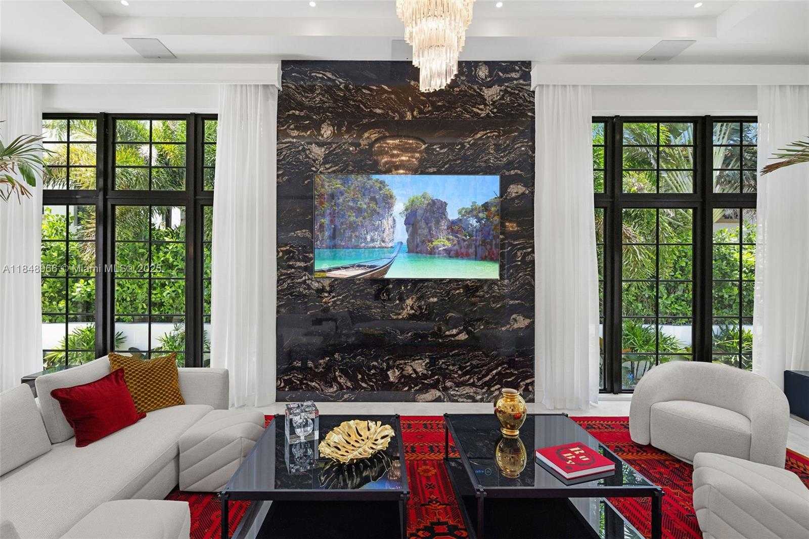 Small Image of 2321 NORTH BAY RD, Miami Beach Number 14