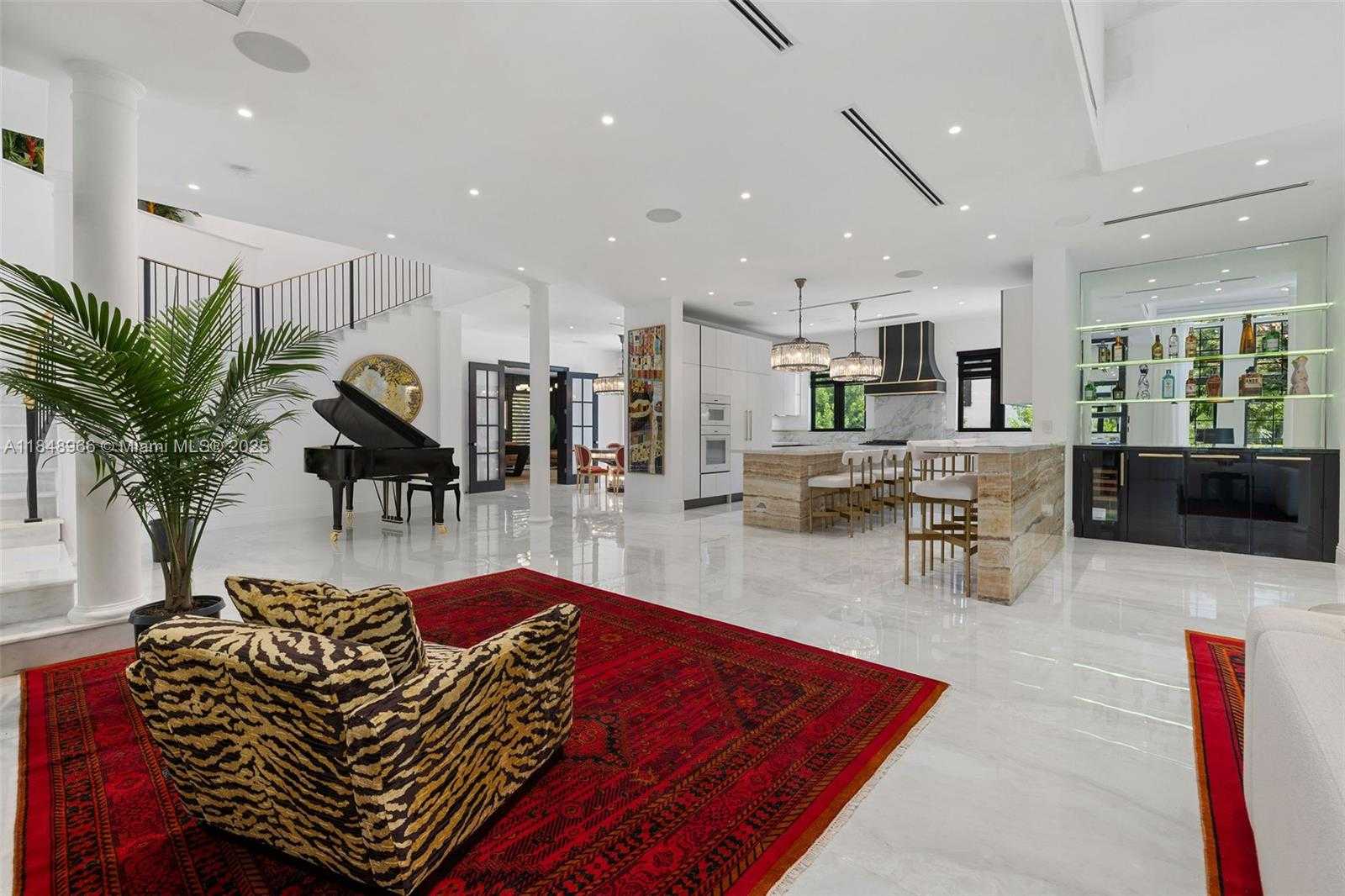 Small Image of 2321 NORTH BAY RD, Miami Beach Number 17