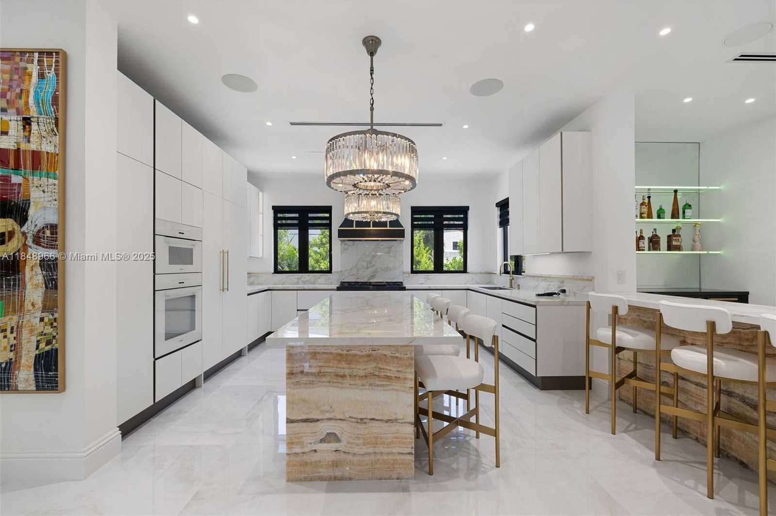 Small Image of 2321 NORTH BAY RD, Miami Beach Number 24