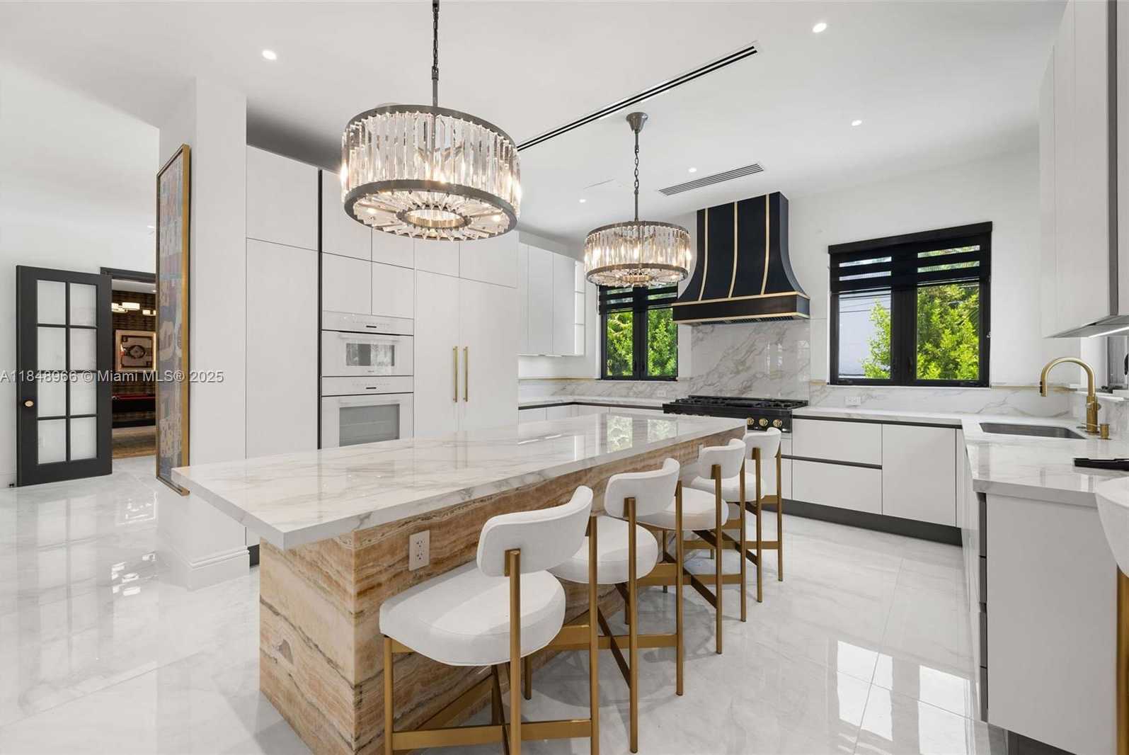 Small Image of 2321 NORTH BAY RD, Miami Beach Number 26