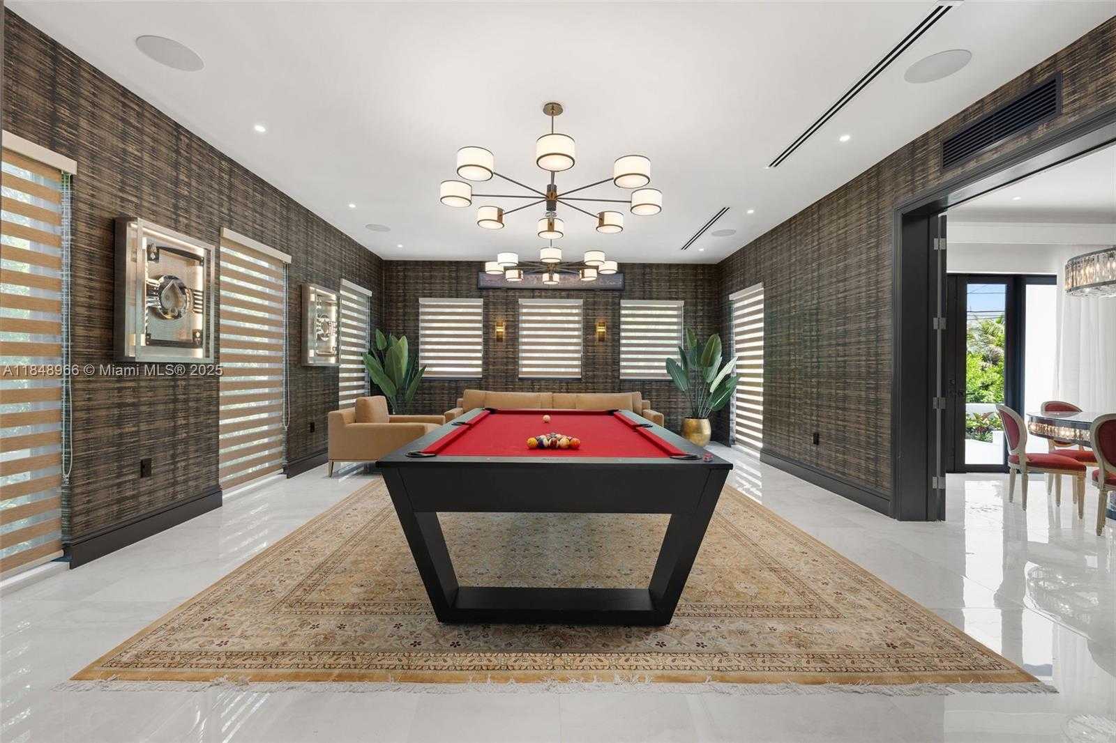 Small Image of 2321 NORTH BAY RD, Miami Beach Number 31