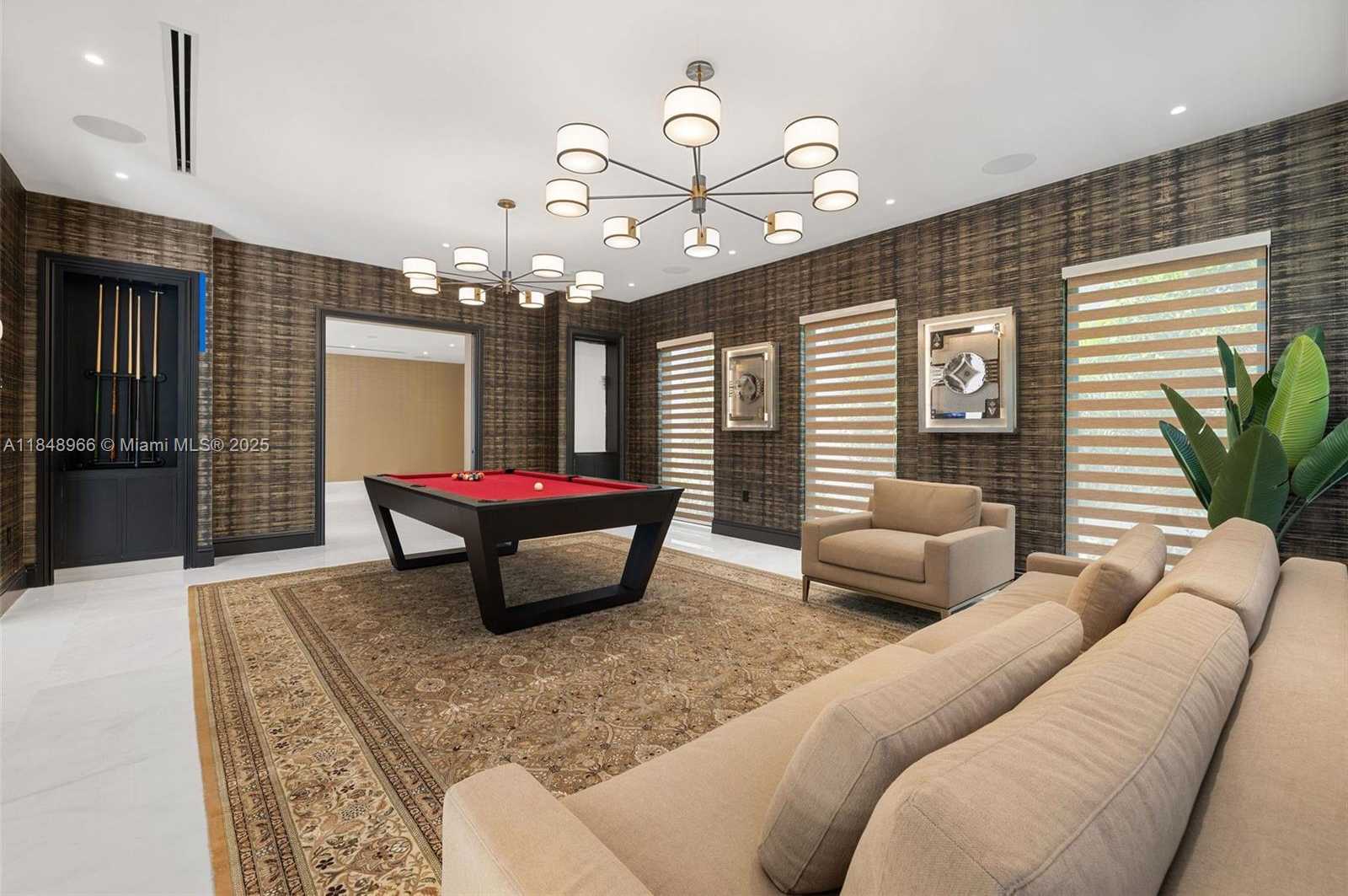 Small Image of 2321 NORTH BAY RD, Miami Beach Number 33