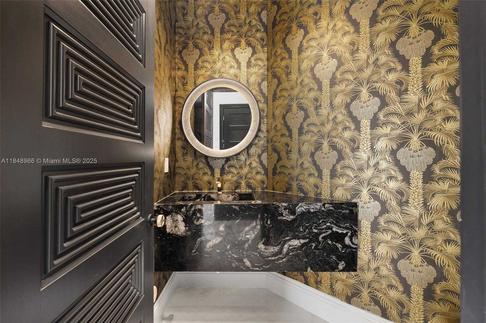Small Image of 2321 NORTH BAY RD, Miami Beach Number 38