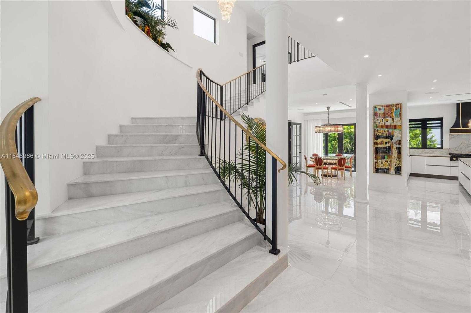 Small Image of 2321 NORTH BAY RD, Miami Beach Number 39