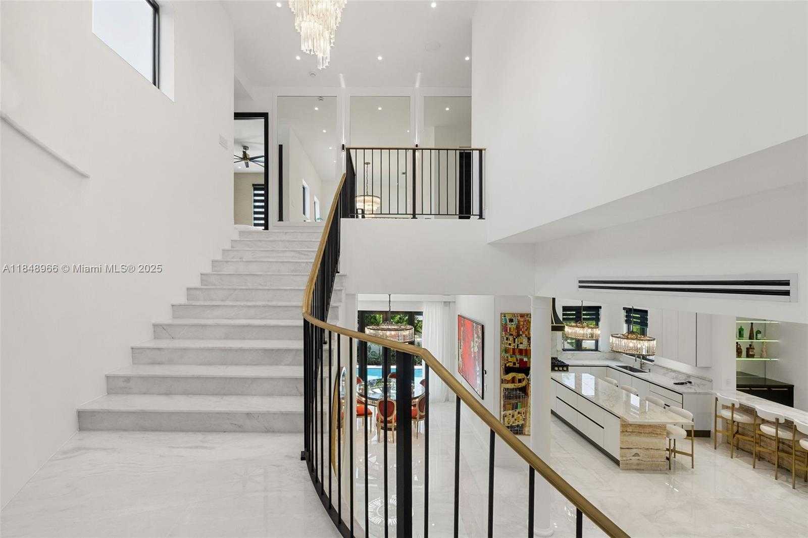 Small Image of 2321 NORTH BAY RD, Miami Beach Number 40