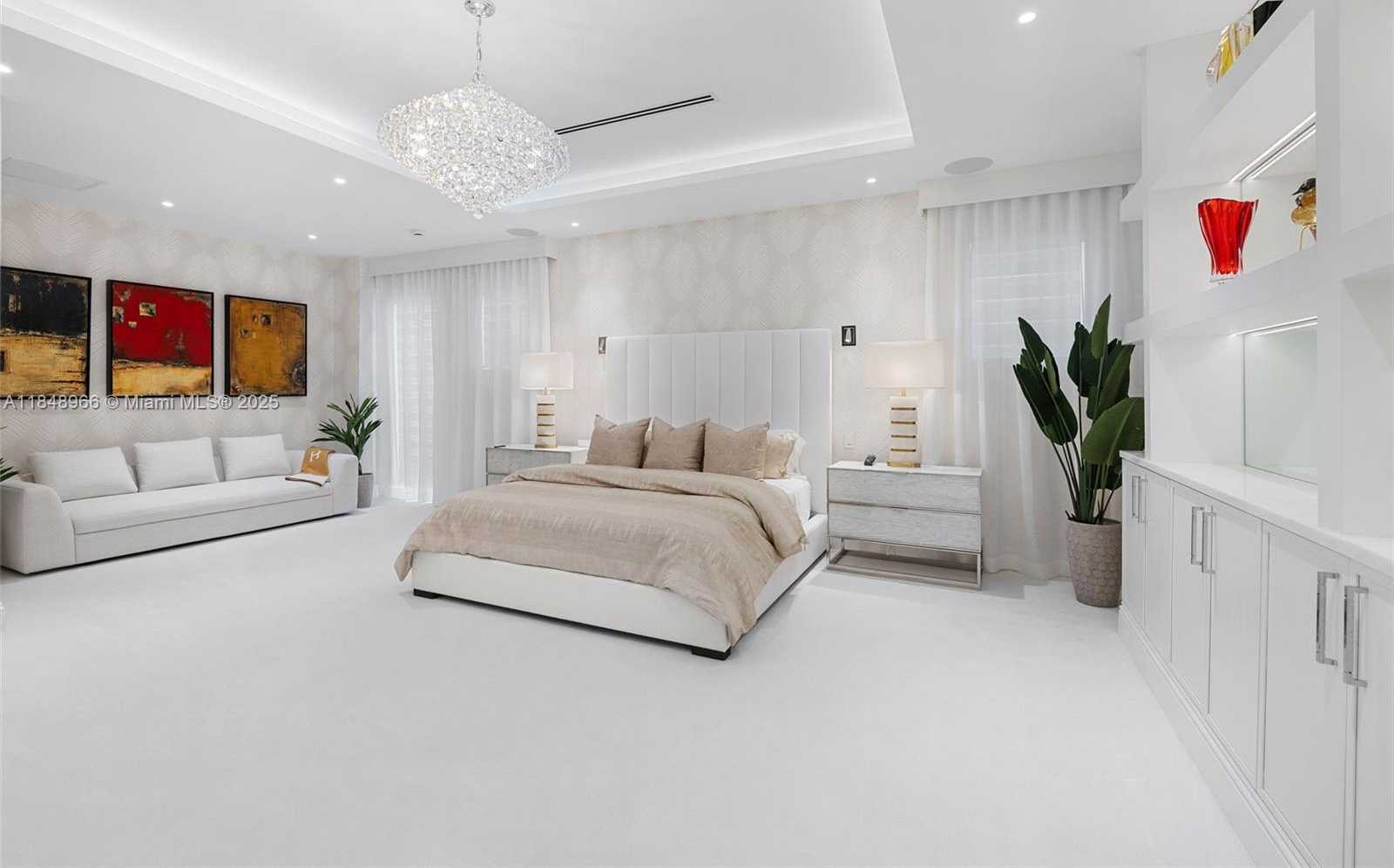 Small Image of 2321 NORTH BAY RD, Miami Beach Number 44
