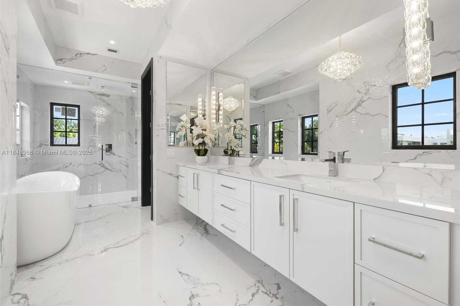 Small Image of 2321 NORTH BAY RD, Miami Beach Number 48