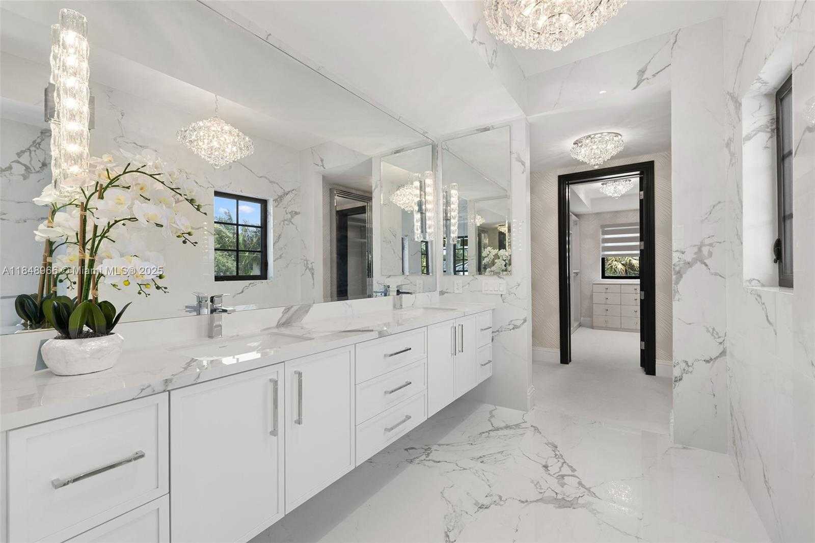 Small Image of 2321 NORTH BAY RD, Miami Beach Number 49