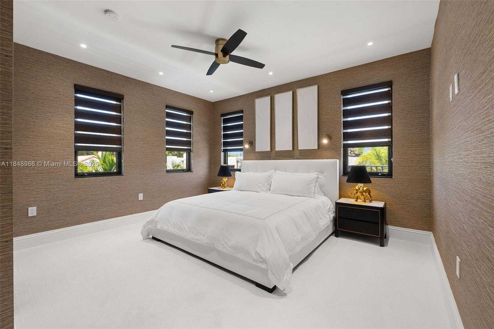 Small Image of 2321 NORTH BAY RD, Miami Beach Number 53
