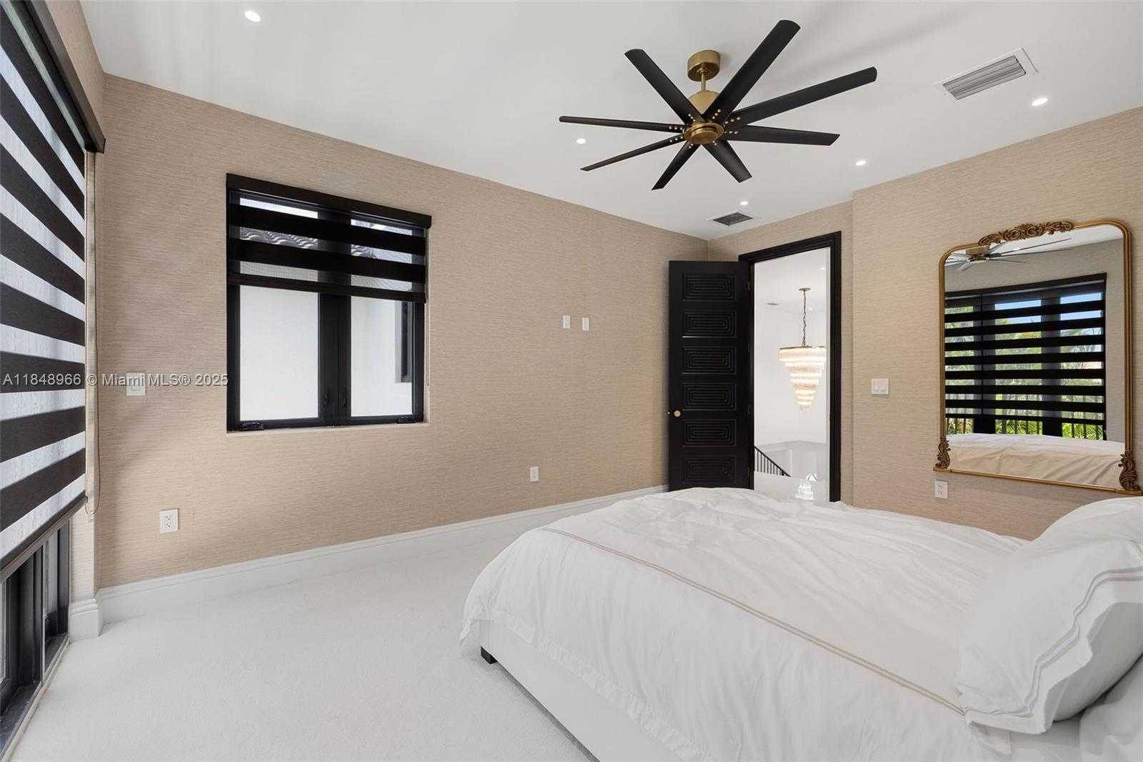 Small Image of 2321 NORTH BAY RD, Miami Beach Number 56
