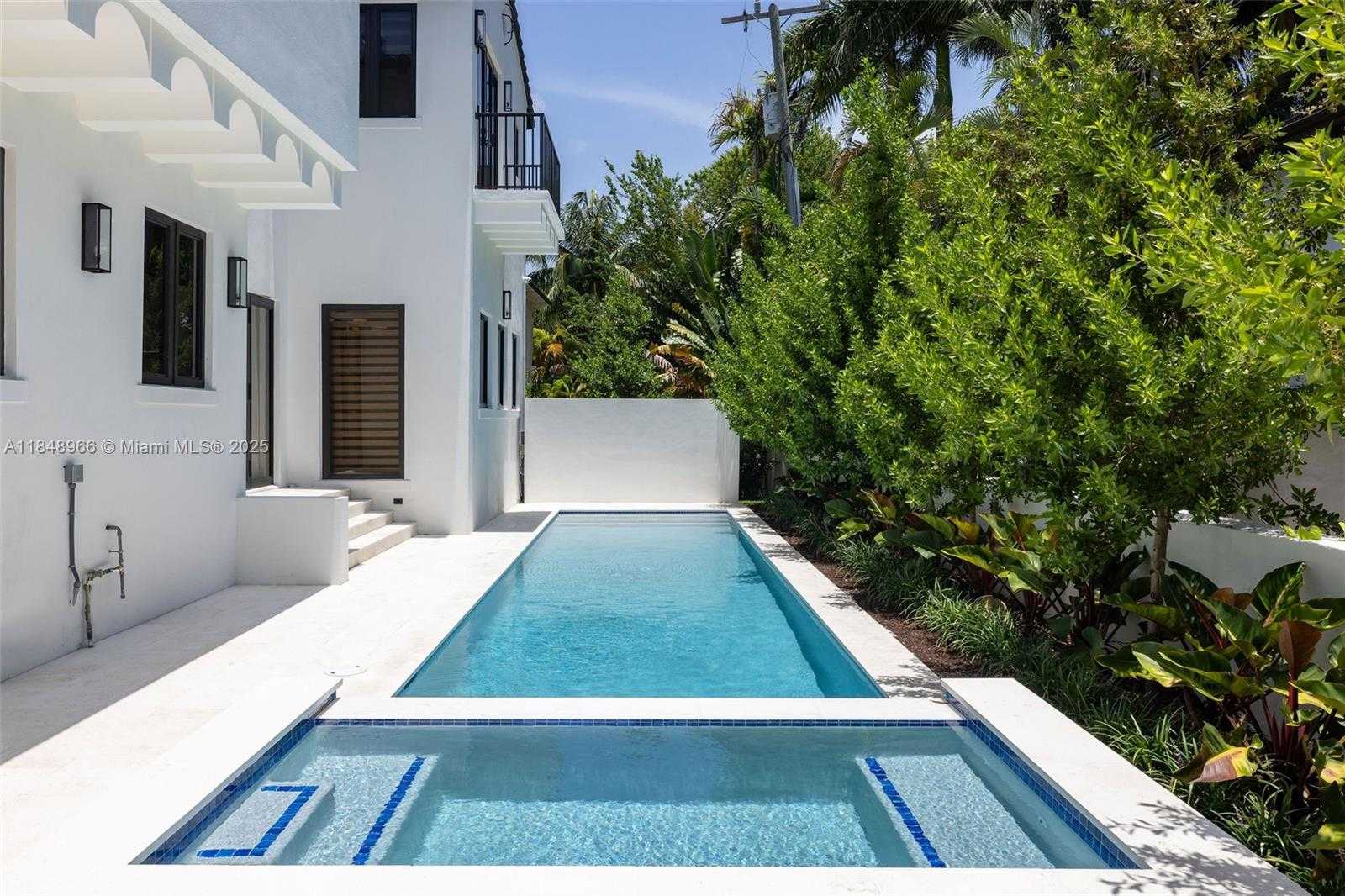 Small Image of 2321 NORTH BAY RD, Miami Beach Number 62