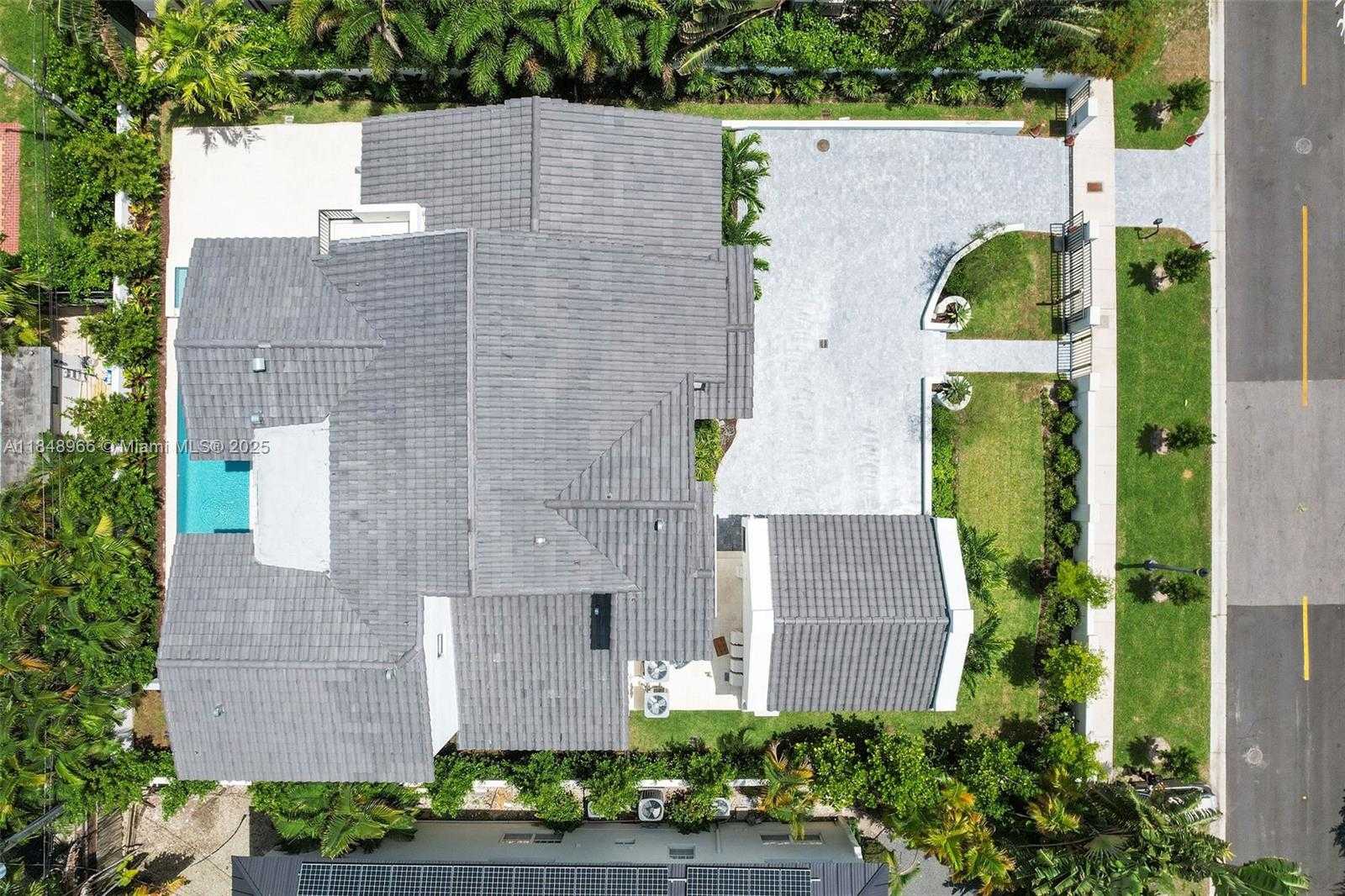 Small Image of 2321 NORTH BAY RD, Miami Beach Number 67