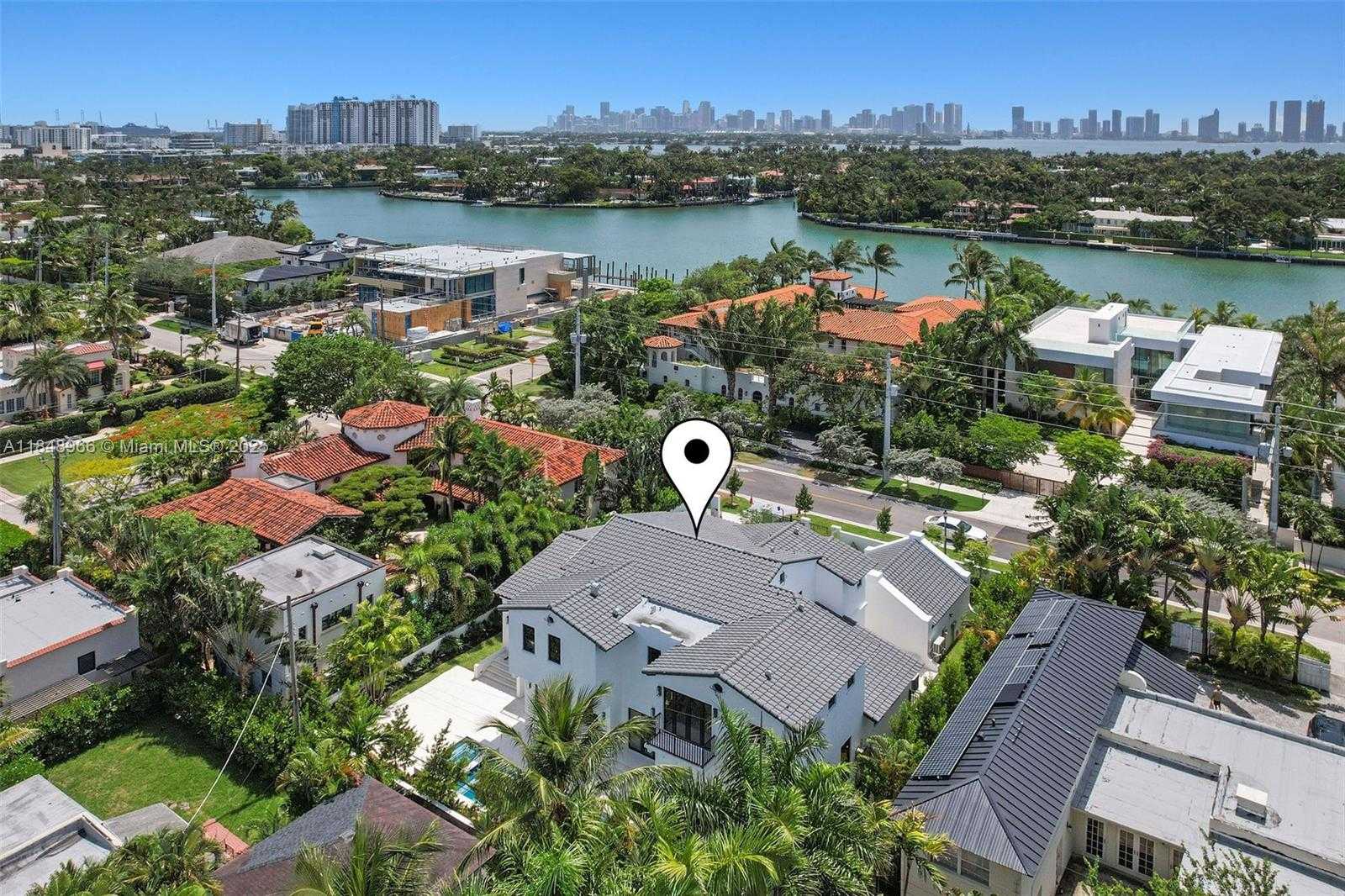 Small Image of 2321 NORTH BAY RD, Miami Beach Number 73