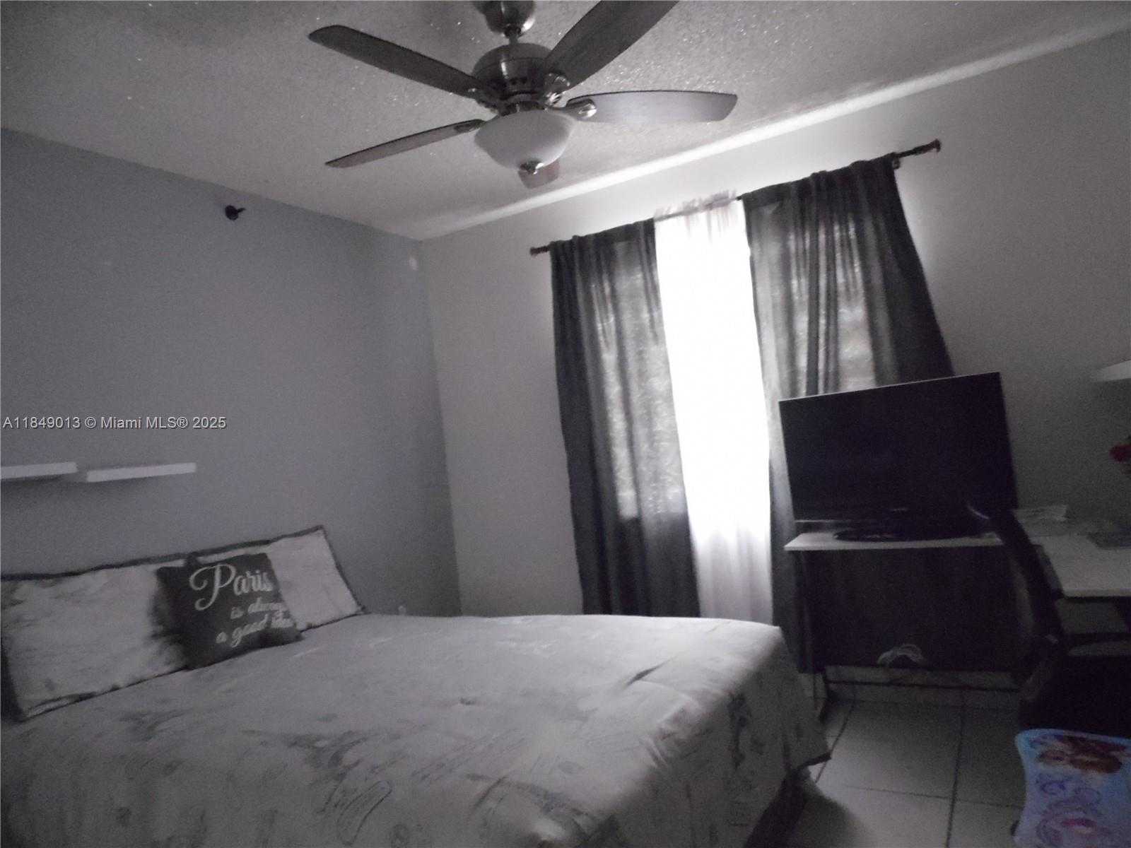 Small Image of 1695 WEST 6TH AVE, Hialeah Number 13