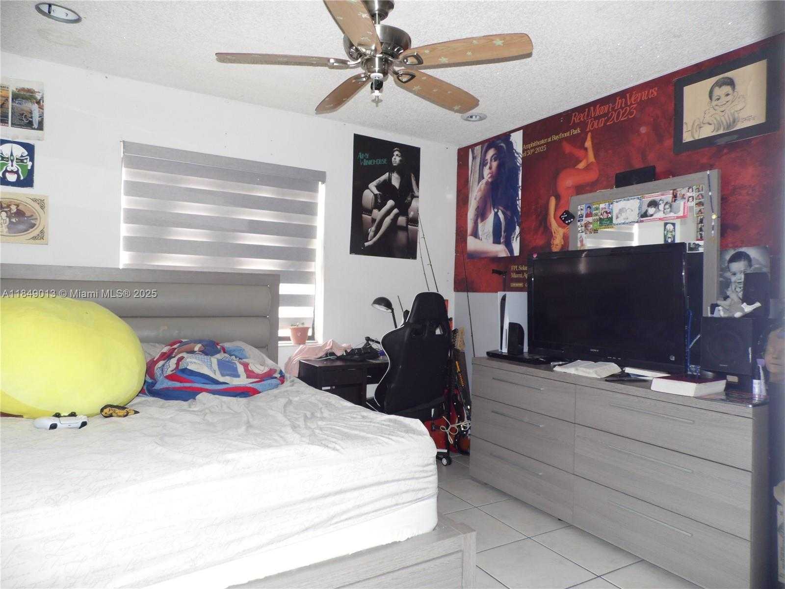 Small Image of 1695 WEST 6TH AVE, Hialeah Number 14