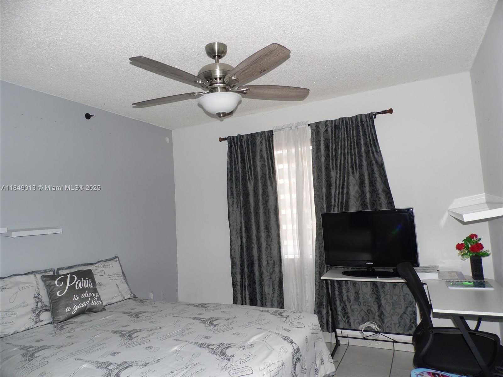 Small Image of 1695 WEST 6TH AVE, Hialeah Number 15