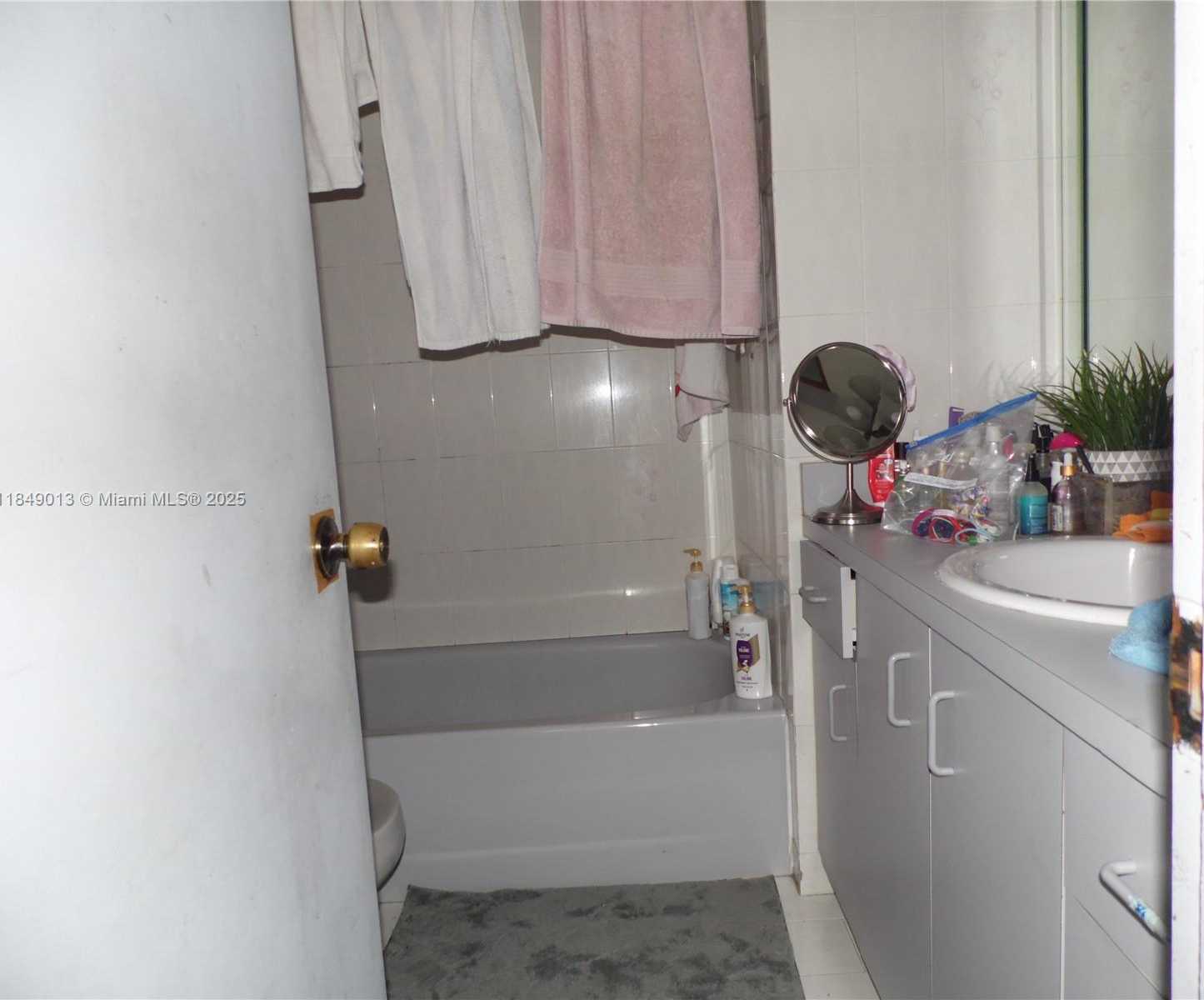 Small Image of 1695 WEST 6TH AVE, Hialeah Number 9