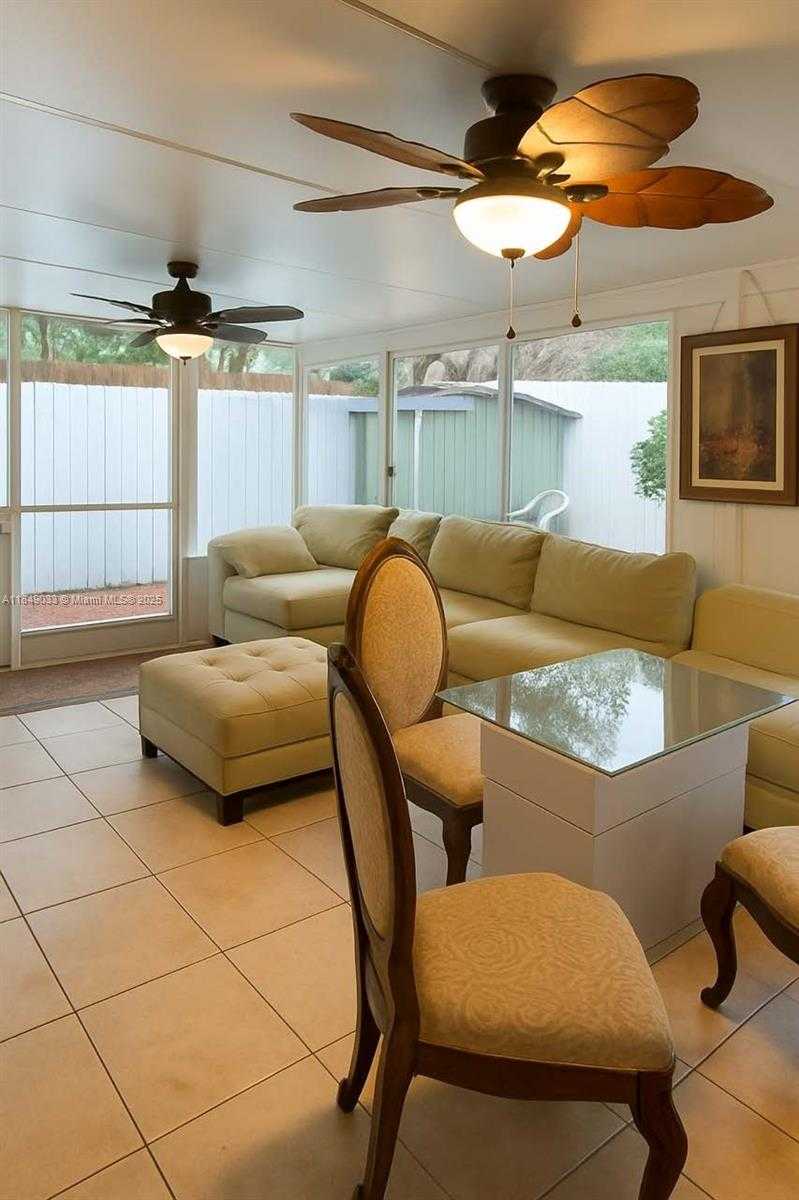 Small Image of 3952 NORTH WEST 182ND LN, Miami Gardens Number 10