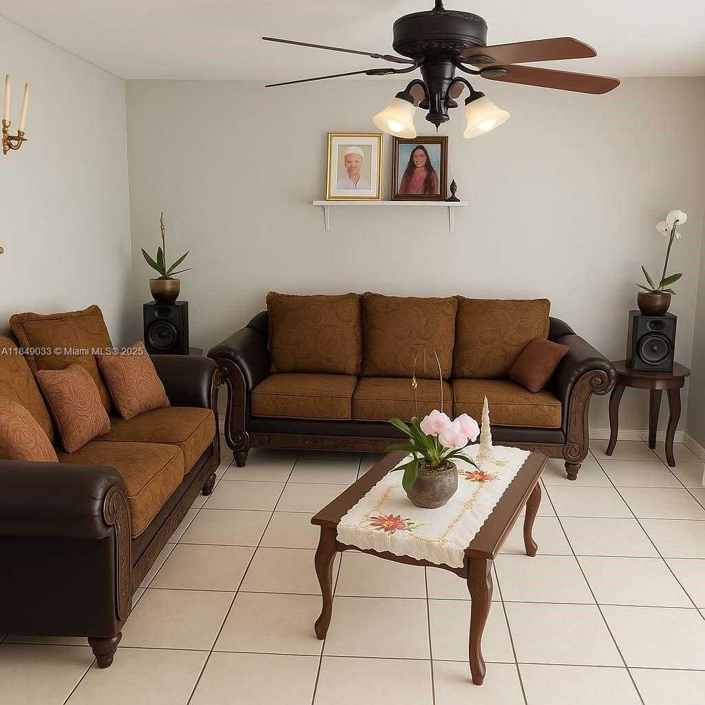 Small Image of 3952 NORTH WEST 182ND LN, Miami Gardens Number 2