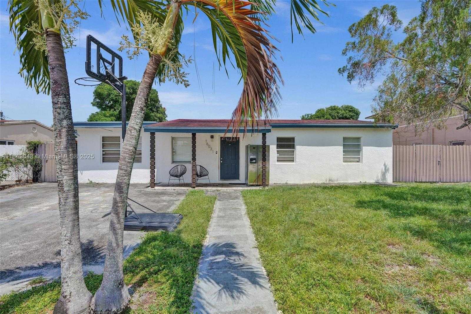 Small Image of 16031 NORTH WEST 18TH CT, Miami Gardens Number 4