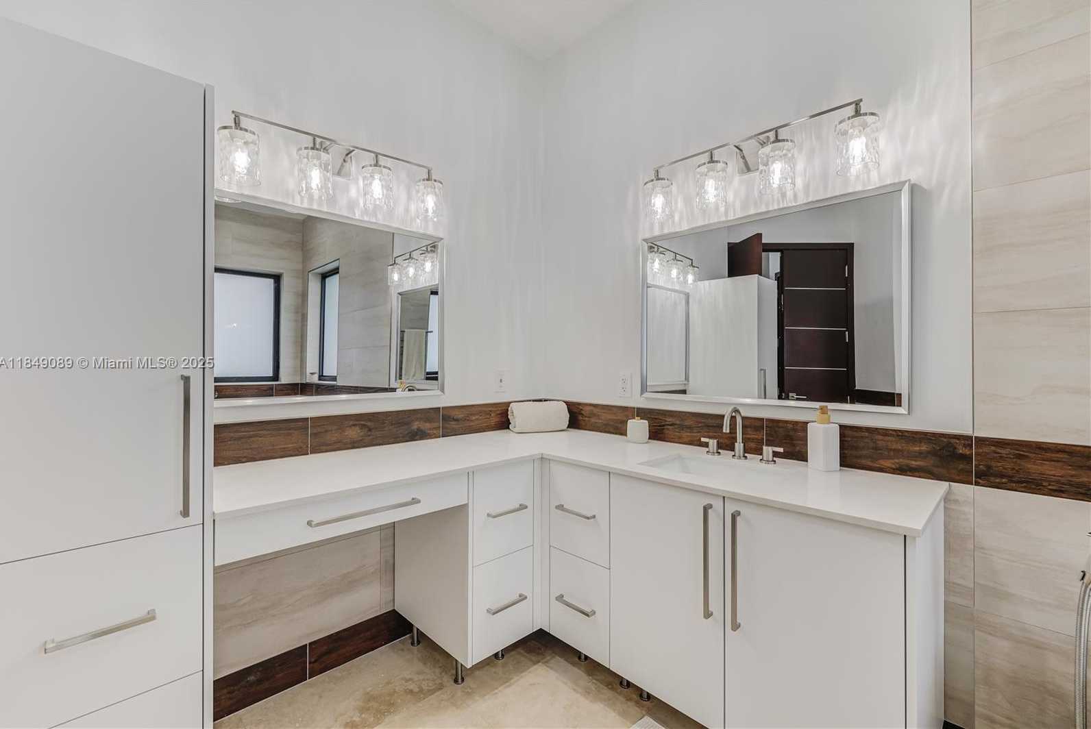 Small Image of 601 RANCH RD, Weston Number 35