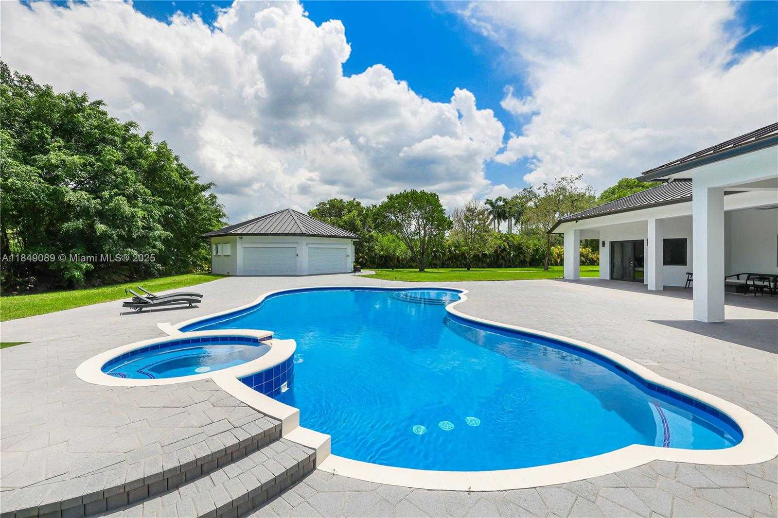Small Image of 601 RANCH RD, Weston Number 46