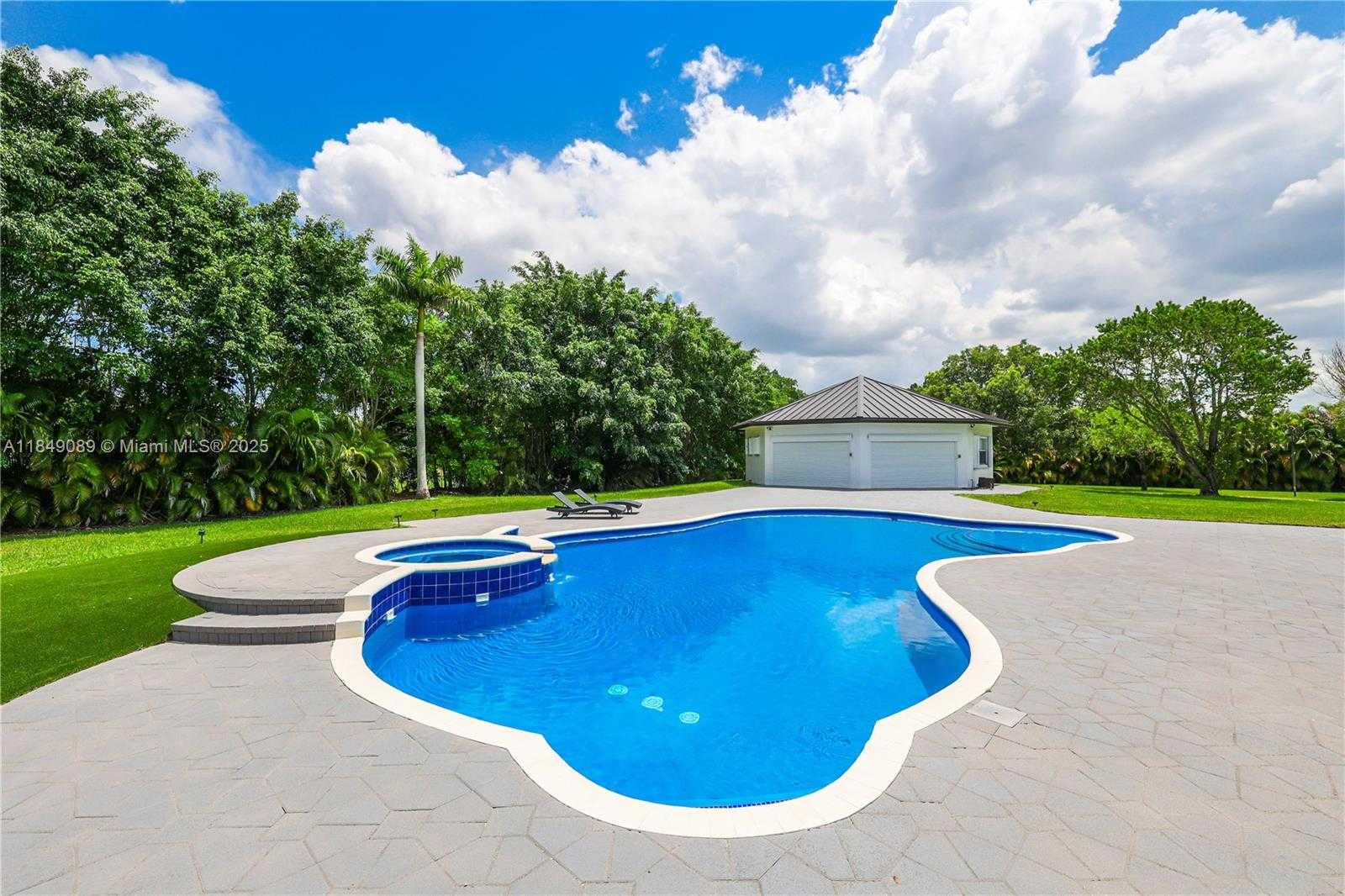 Small Image of 601 RANCH RD, Weston Number 49