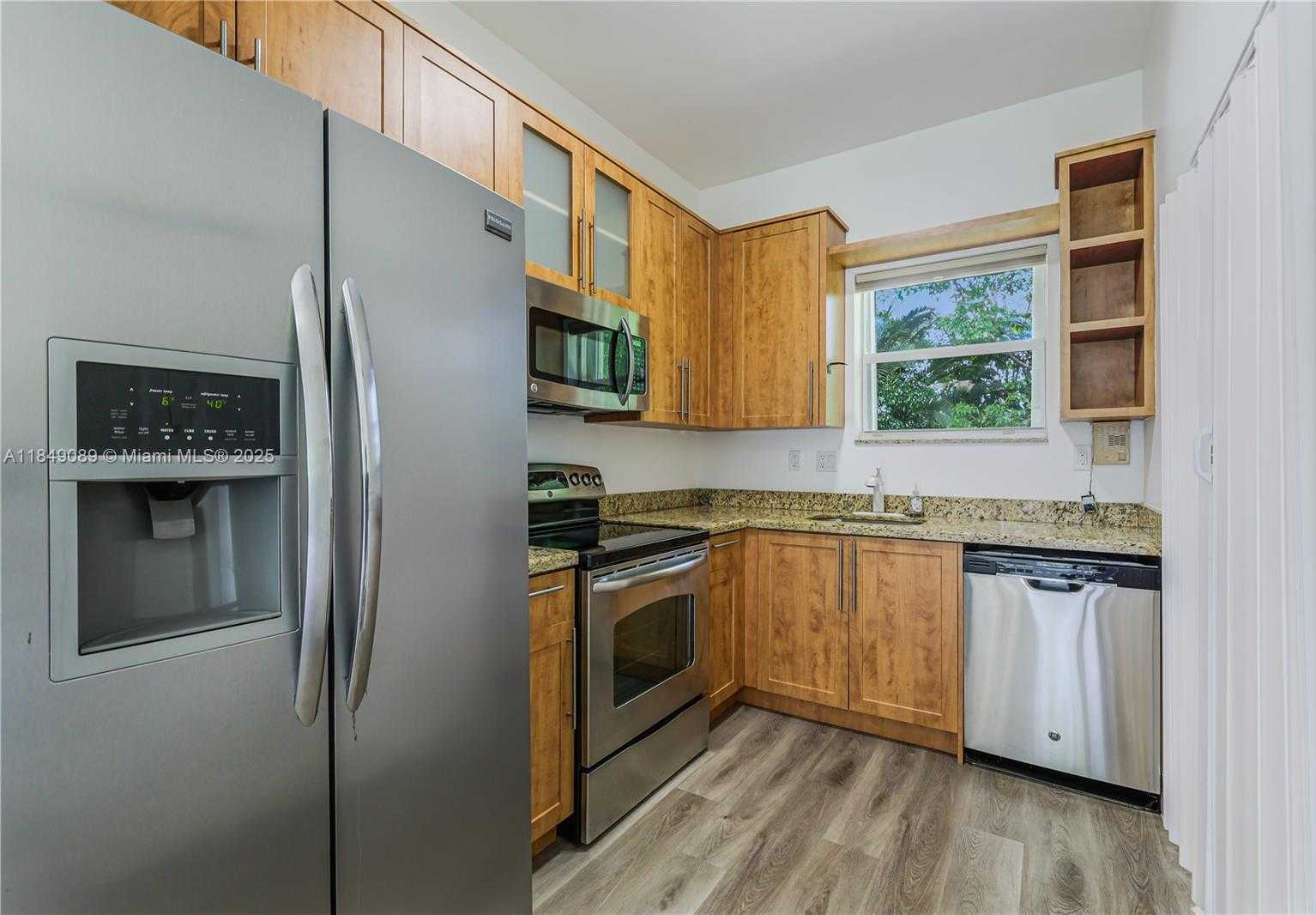 Small Image of 601 RANCH RD, Weston Number 57