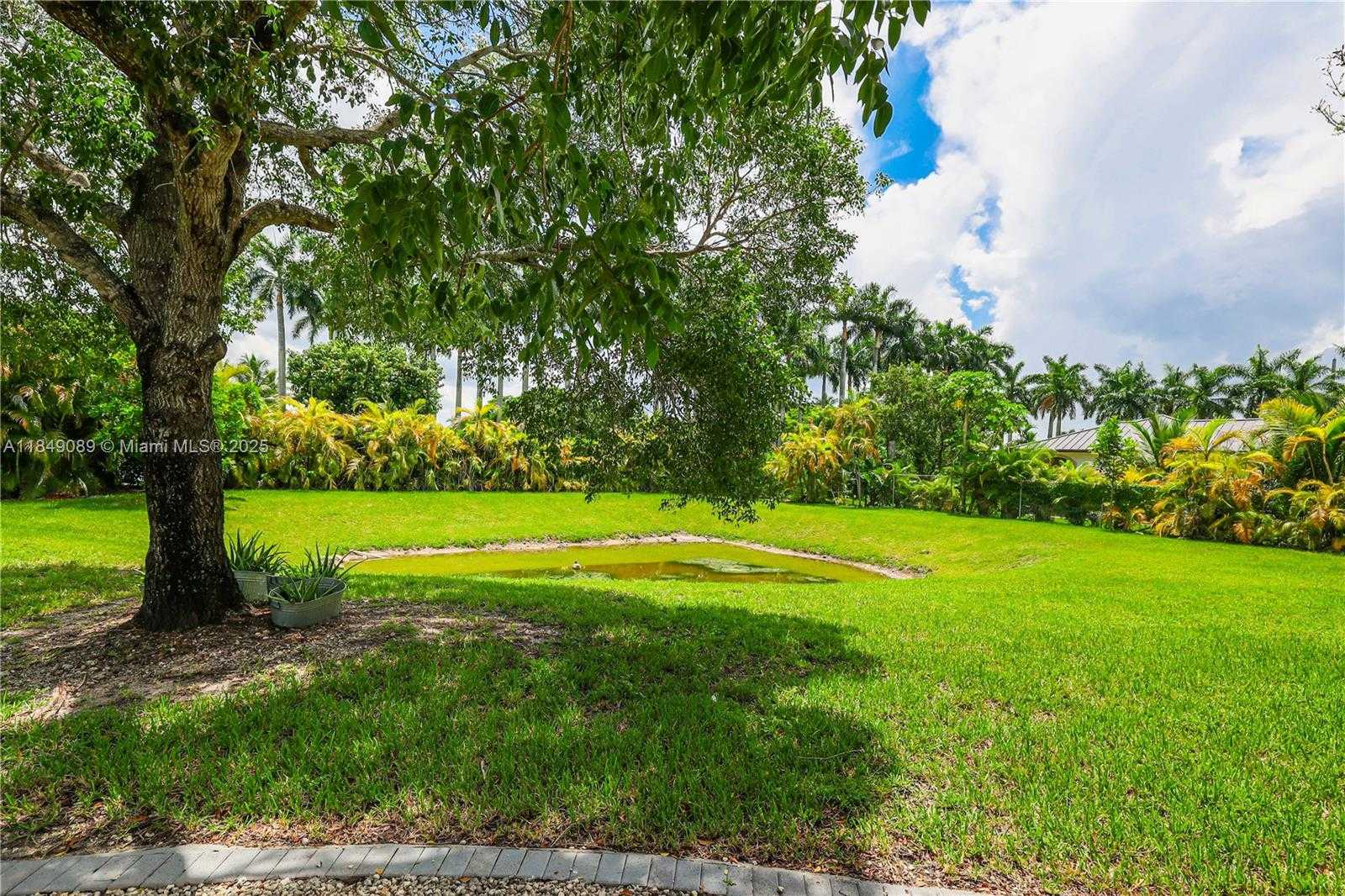Small Image of 601 RANCH RD, Weston Number 60