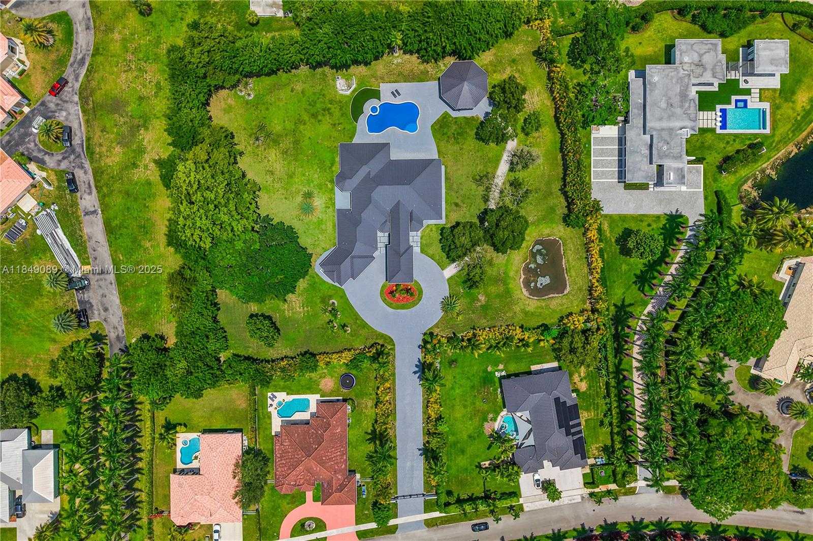 Small Image of 601 RANCH RD, Weston Number 75