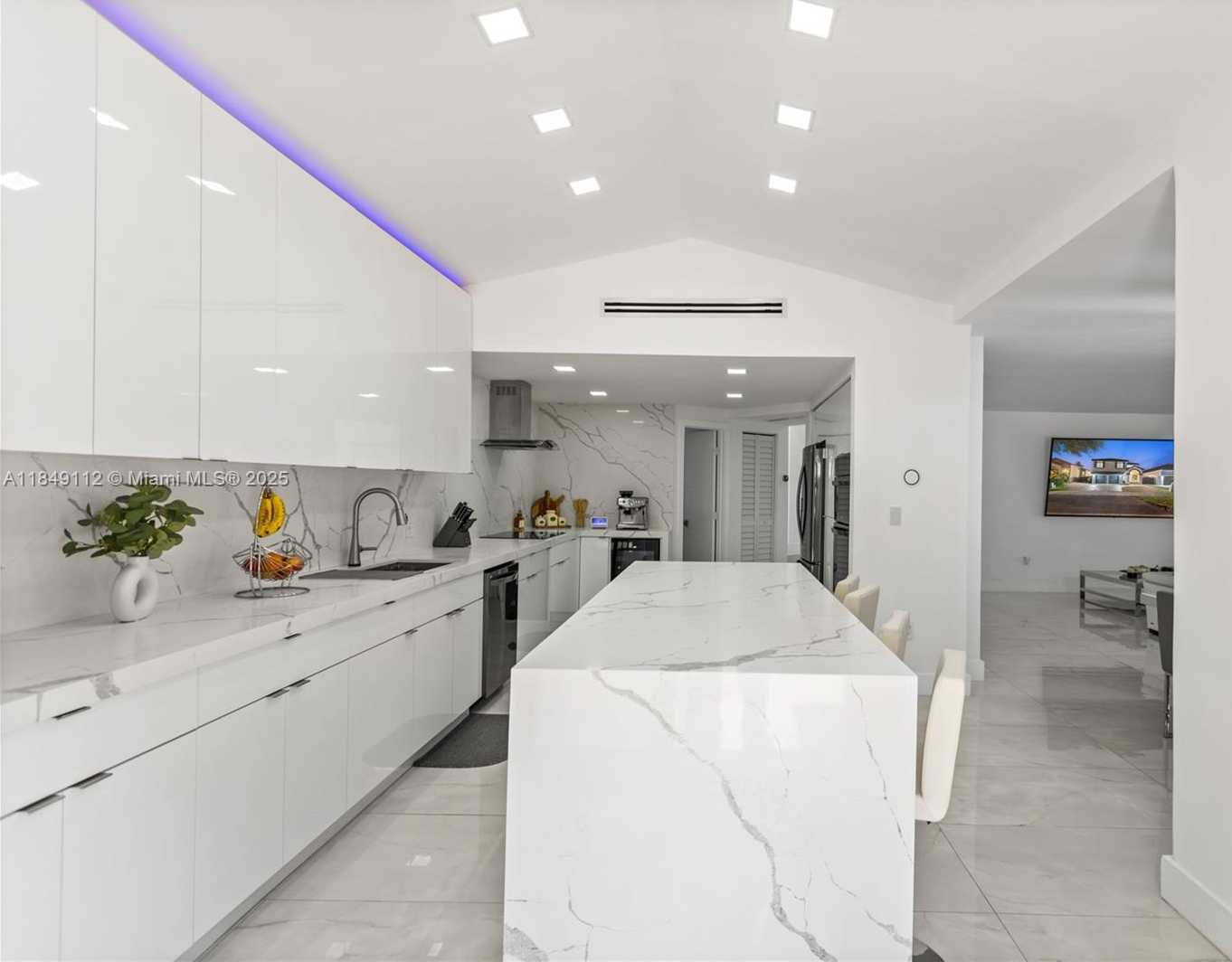 Small Image of 8740 NORTH WEST 153RD TER, Miami Lakes Number 22