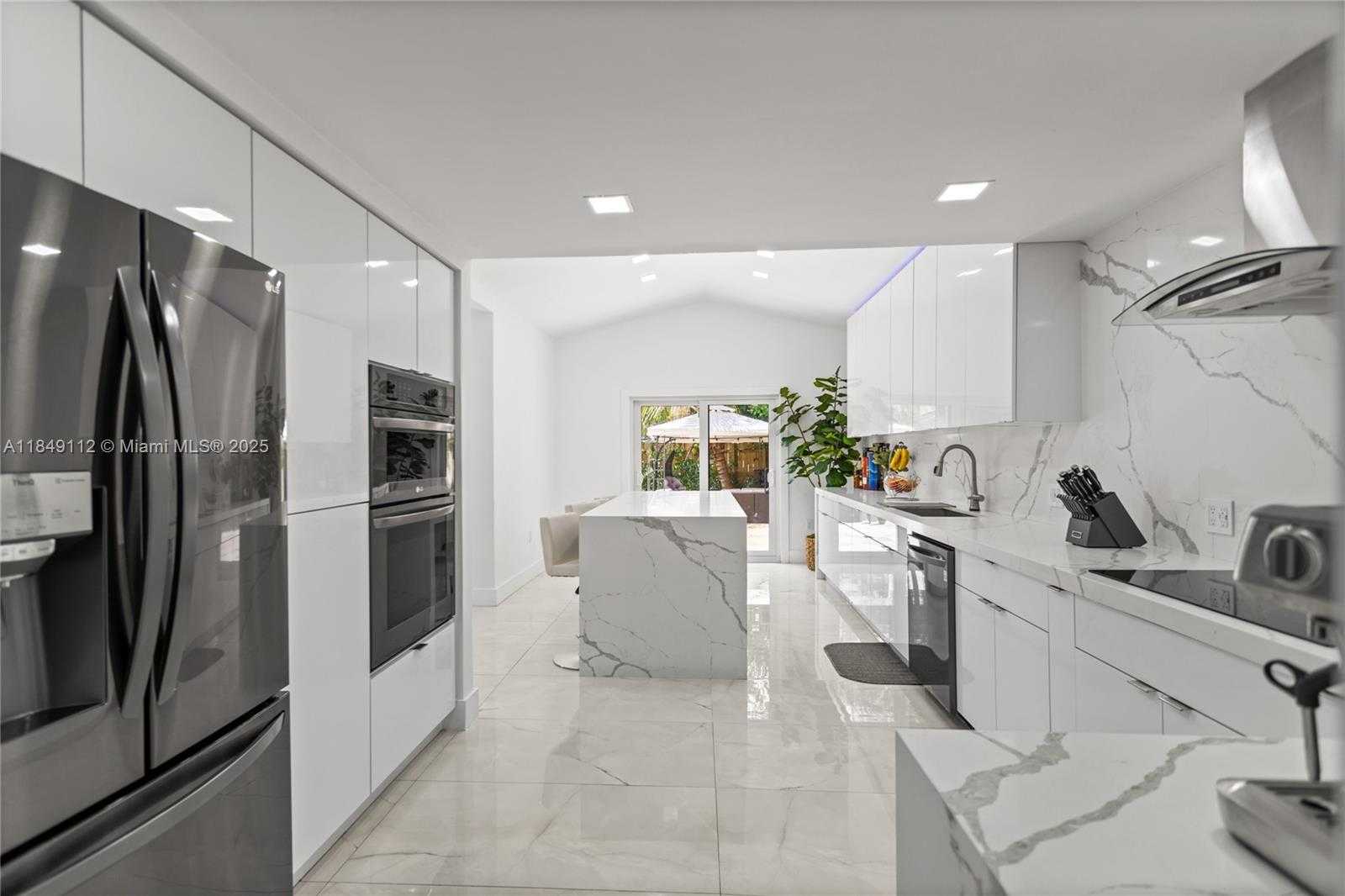 Small Image of 8740 NORTH WEST 153RD TER, Miami Lakes Number 24