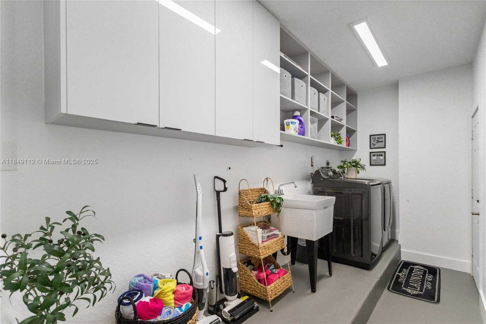 Small Image of 8740 NORTH WEST 153RD TER, Miami Lakes Number 30