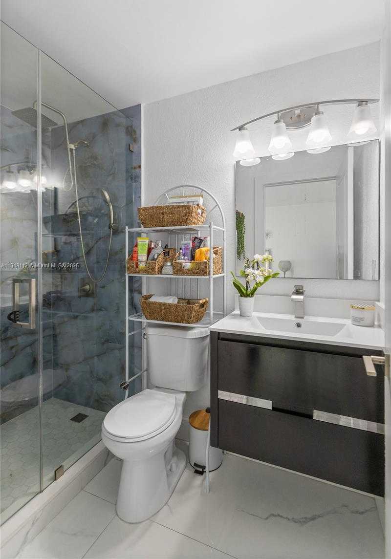 Small Image of 8740 NORTH WEST 153RD TER, Miami Lakes Number 35