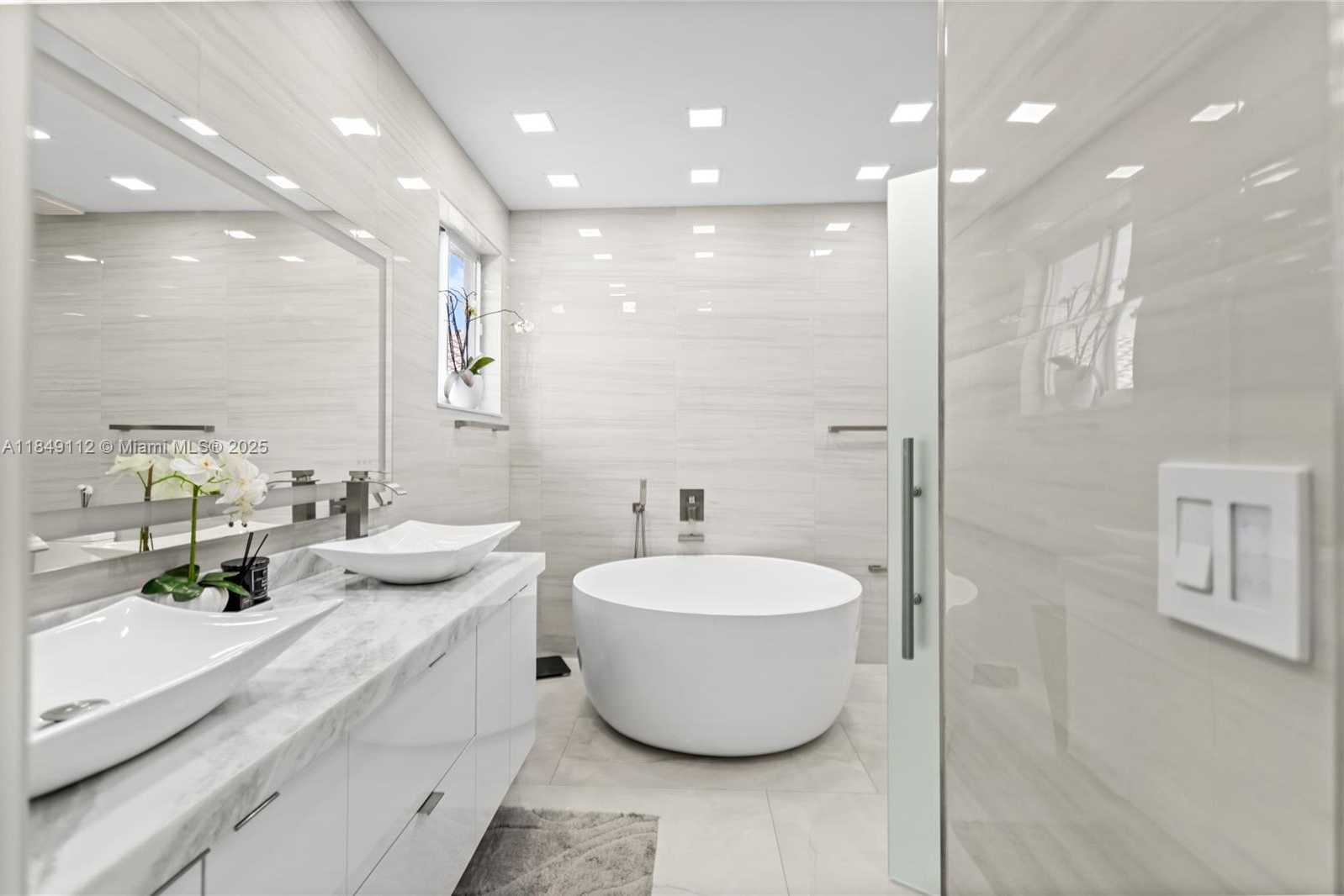 Small Image of 8740 NORTH WEST 153RD TER, Miami Lakes Number 42