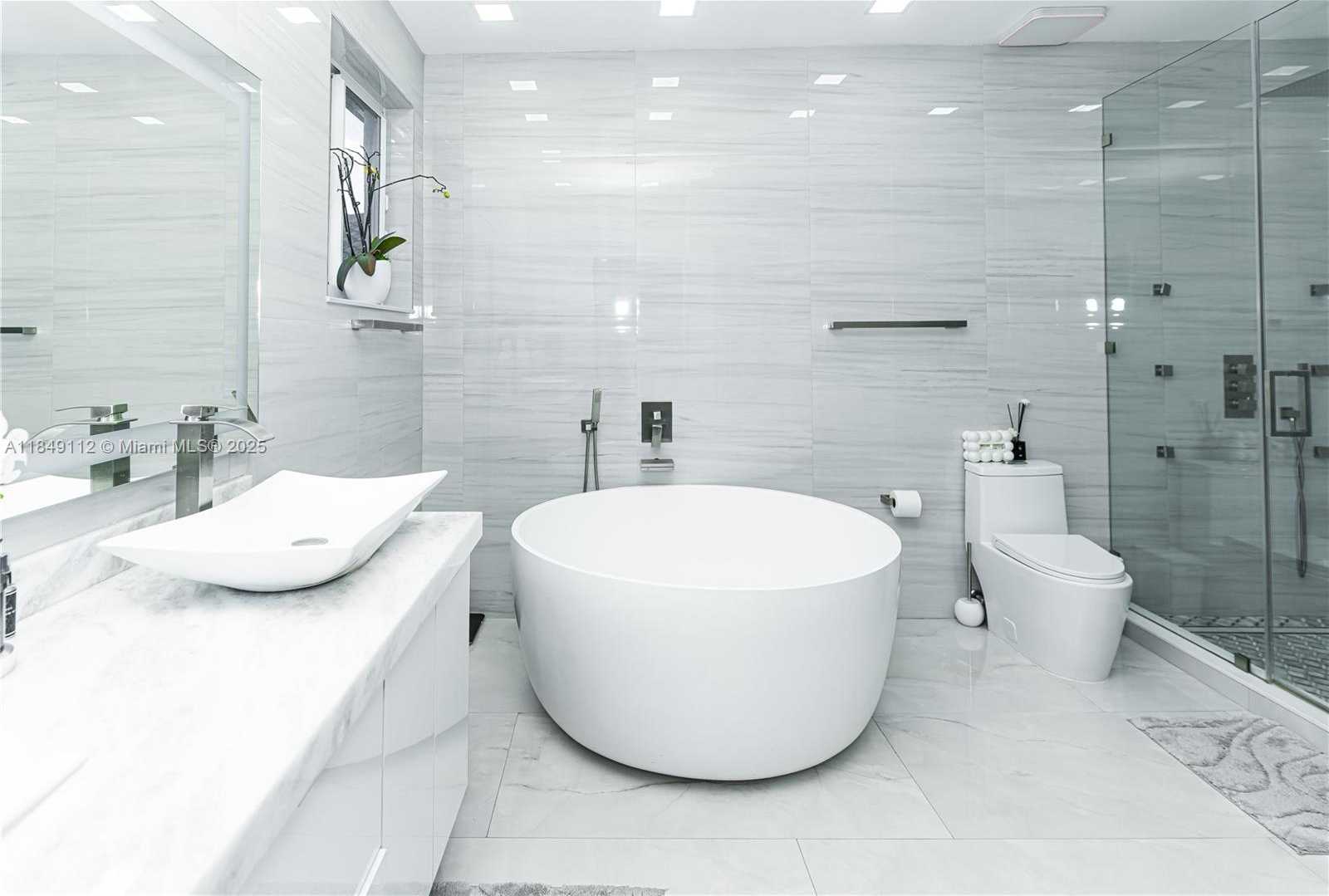 Small Image of 8740 NORTH WEST 153RD TER, Miami Lakes Number 46