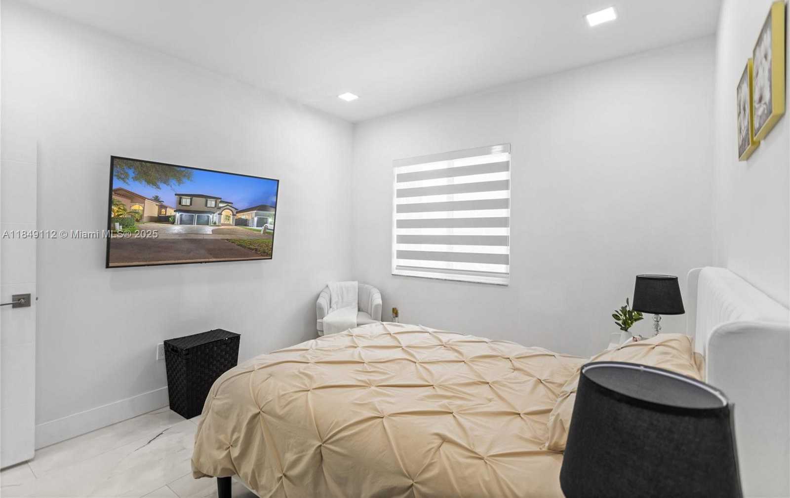 Small Image of 8740 NORTH WEST 153RD TER, Miami Lakes Number 50