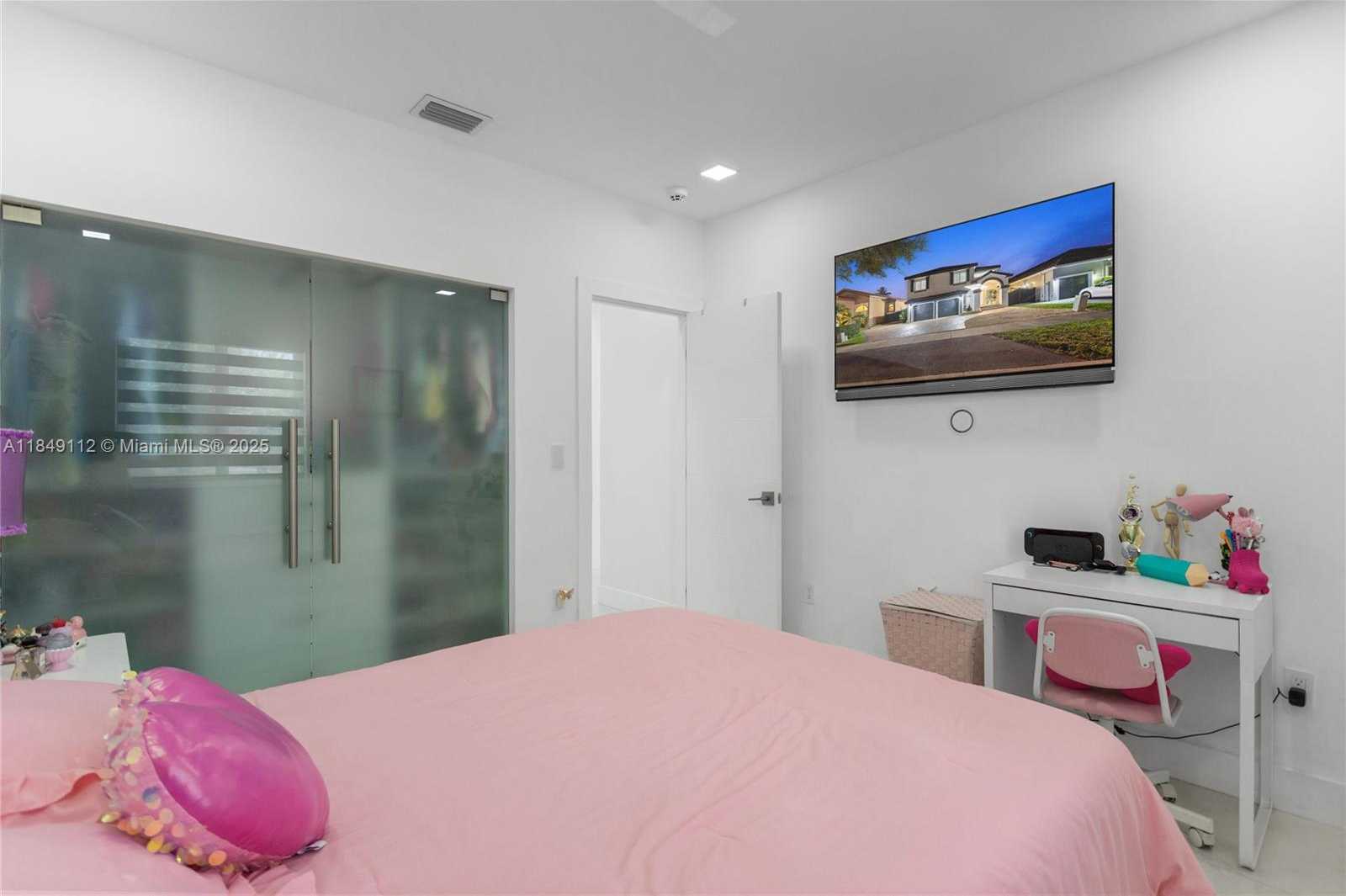 Small Image of 8740 NORTH WEST 153RD TER, Miami Lakes Number 57