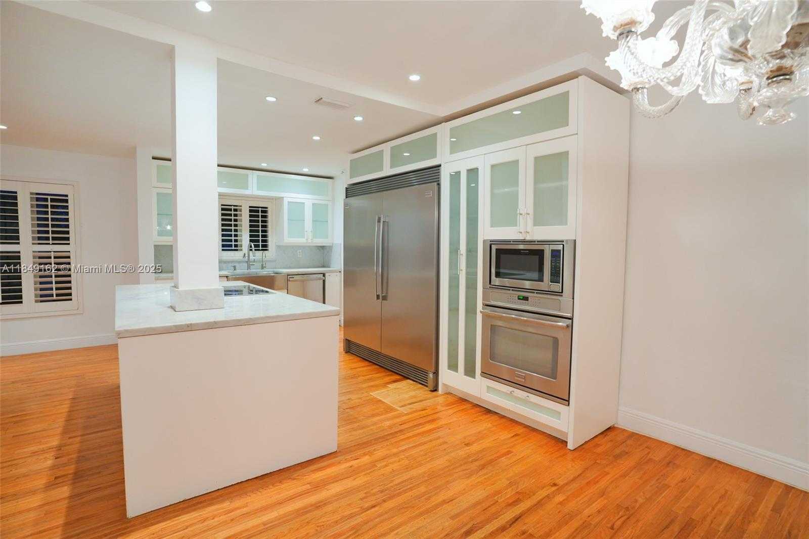Small Image of 355 REDWOOD LN, Key Biscayne Number 23