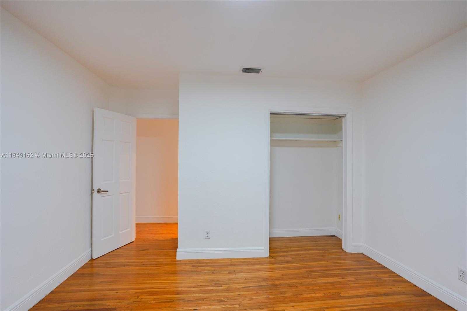 Small Image of 355 REDWOOD LN, Key Biscayne Number 28