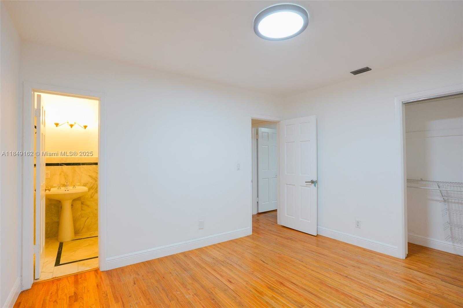 Small Image of 355 REDWOOD LN, Key Biscayne Number 34