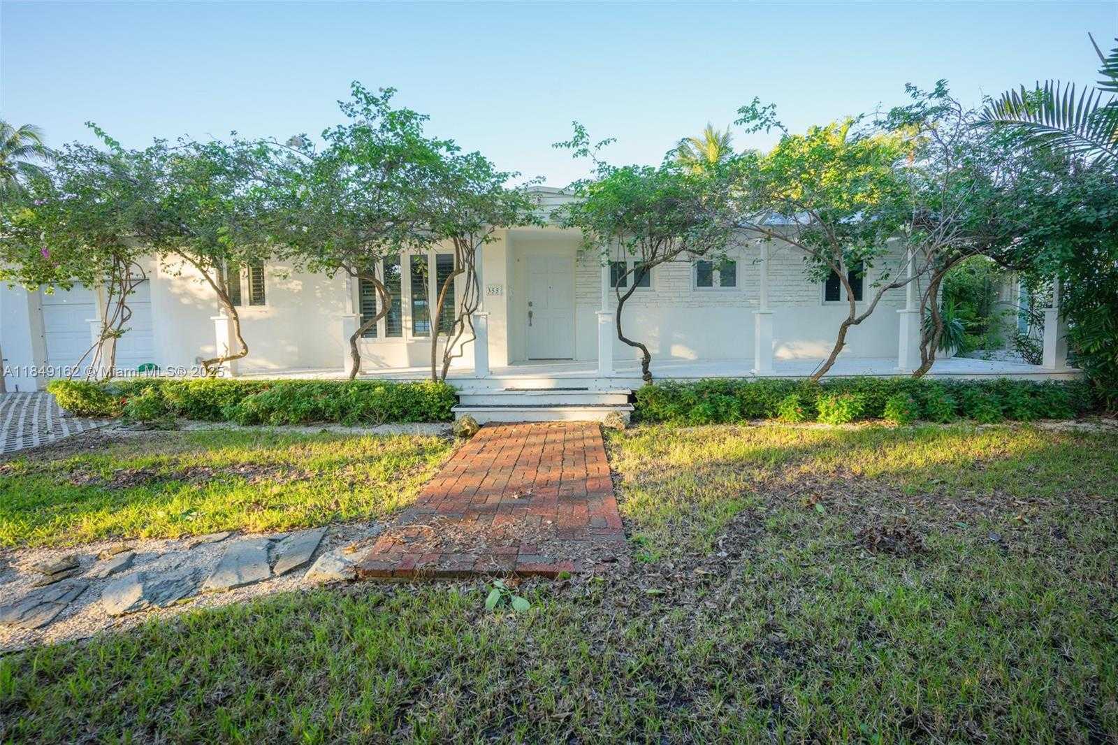 Small Image of 355 REDWOOD LN, Key Biscayne Number 7