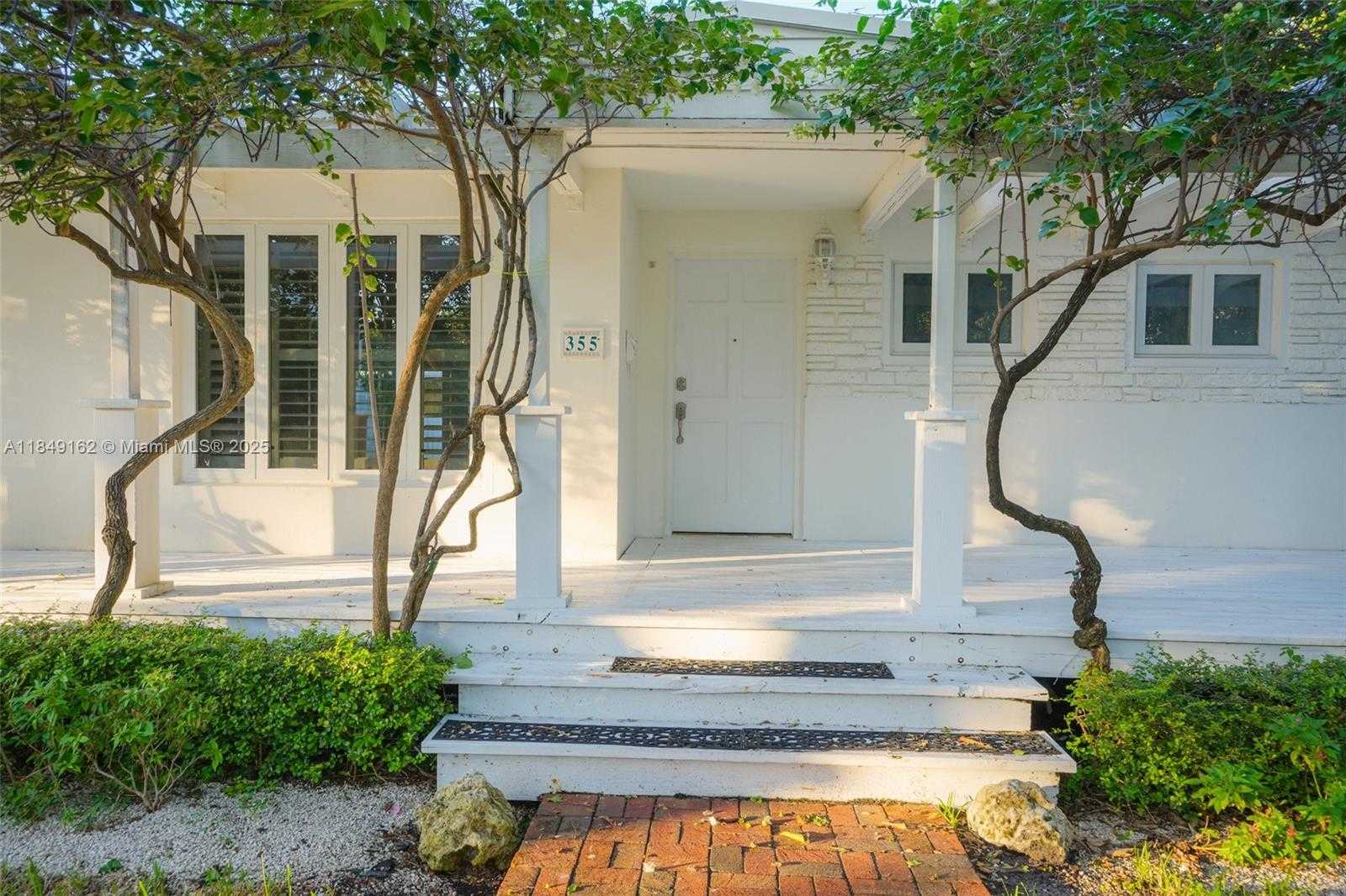 Small Image of 355 REDWOOD LN, Key Biscayne Number 9