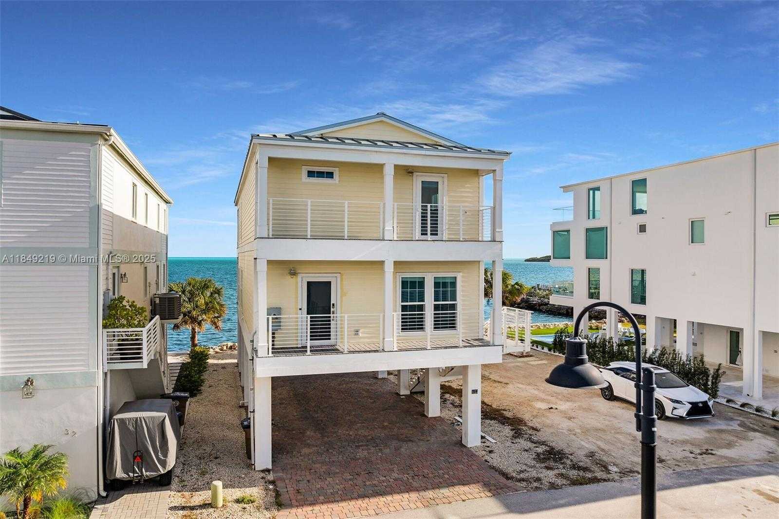 Small Image of 94825 OVERSEAS HWY #31, Key Largo Number 2