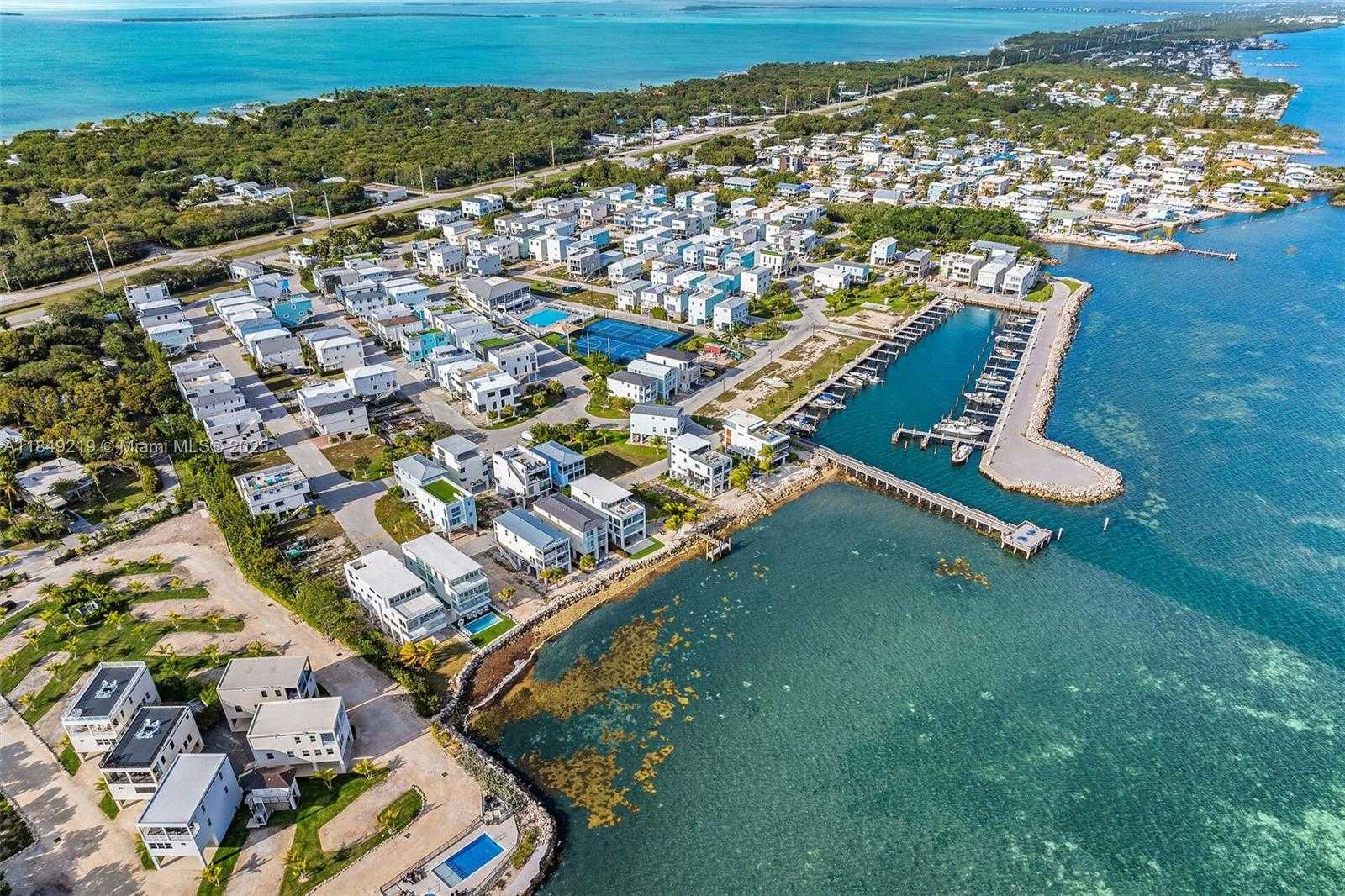 Small Image of 94825 OVERSEAS HWY #31, Key Largo Number 23