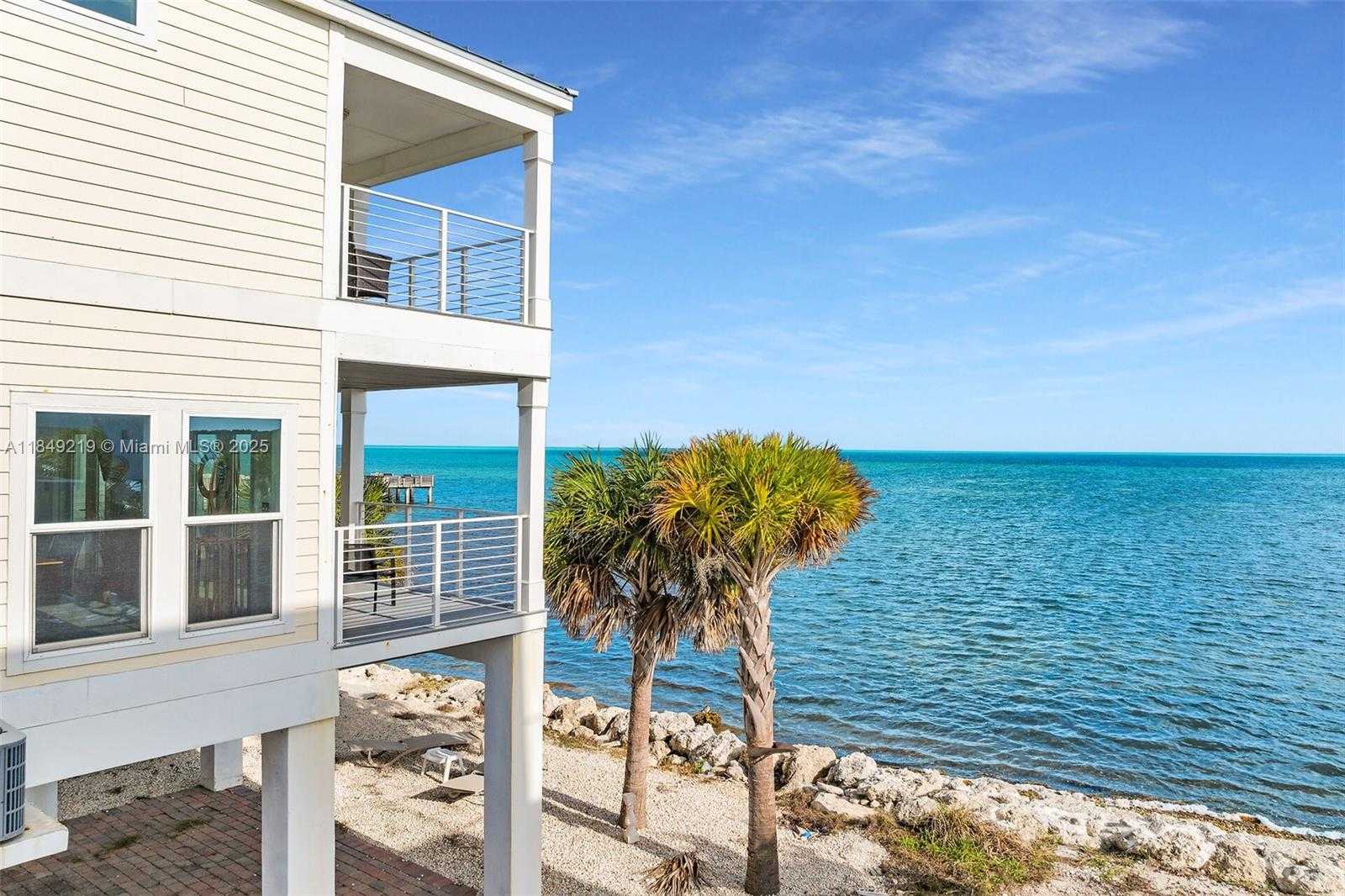 Small Image of 94825 OVERSEAS HWY #31, Key Largo Number 24
