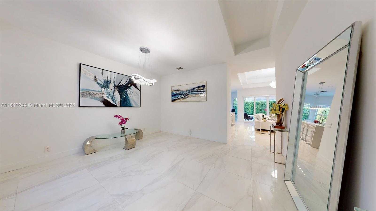 Small Image of 1946 HARBOR VIEW CIR, Weston Number 9