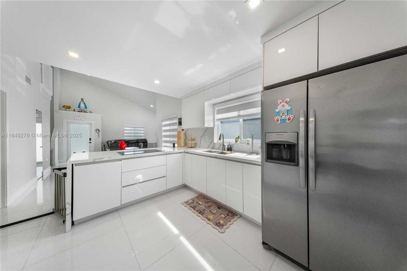 Small Image of 18858 NORTH WEST 63RD CT CIR, Hialeah Number 10
