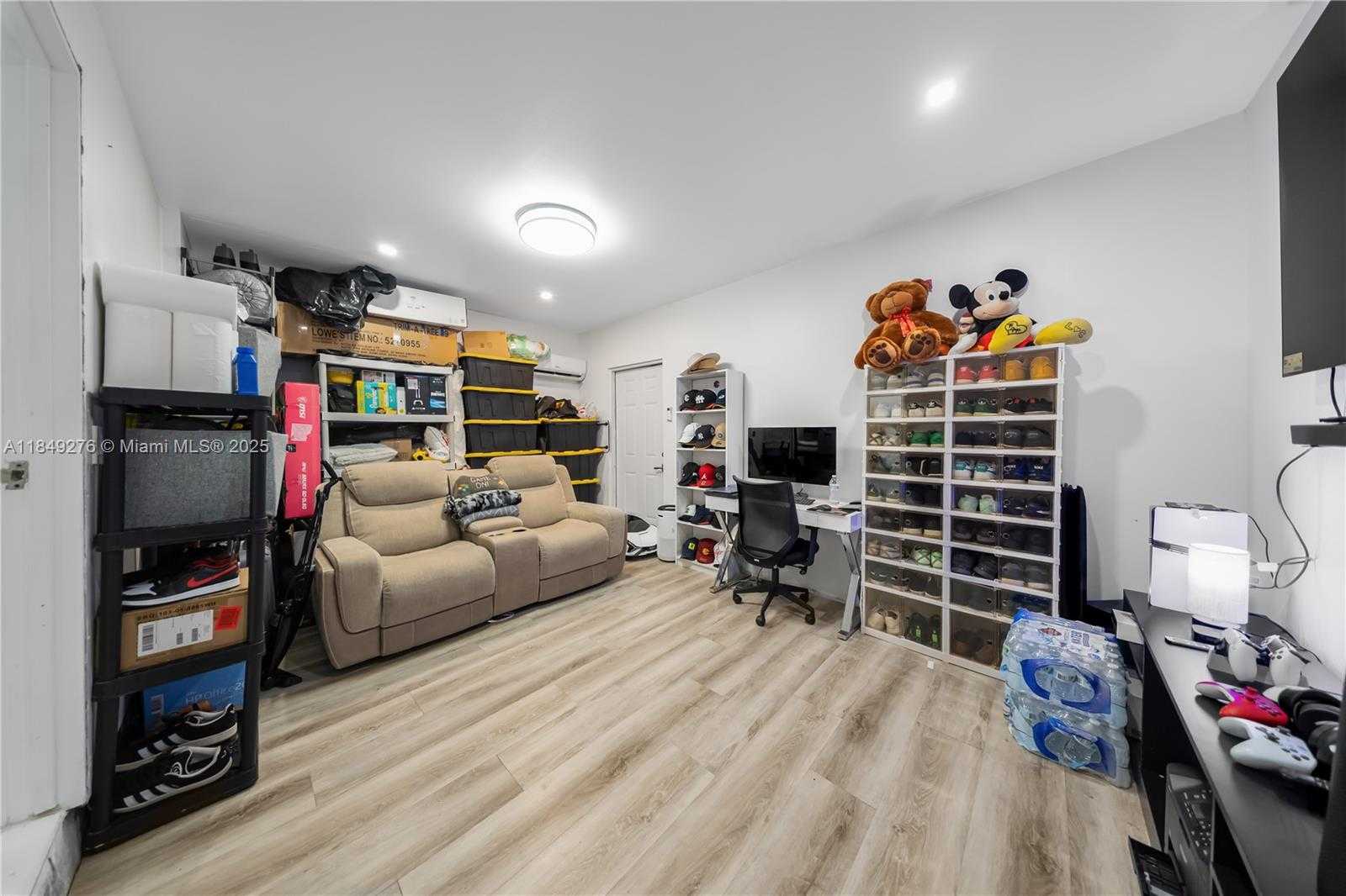 Small Image of 18858 NORTH WEST 63RD CT CIR, Hialeah Number 16