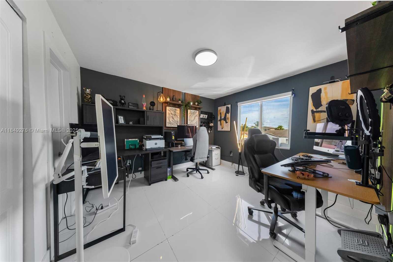 Small Image of 18858 NORTH WEST 63RD CT CIR, Hialeah Number 21